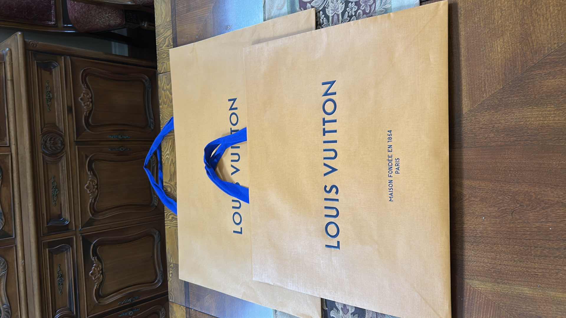 Photo 1 of 4-AUTHENTIC ORANGE LOUIS VUITTON PAPER SHOPPING BAG