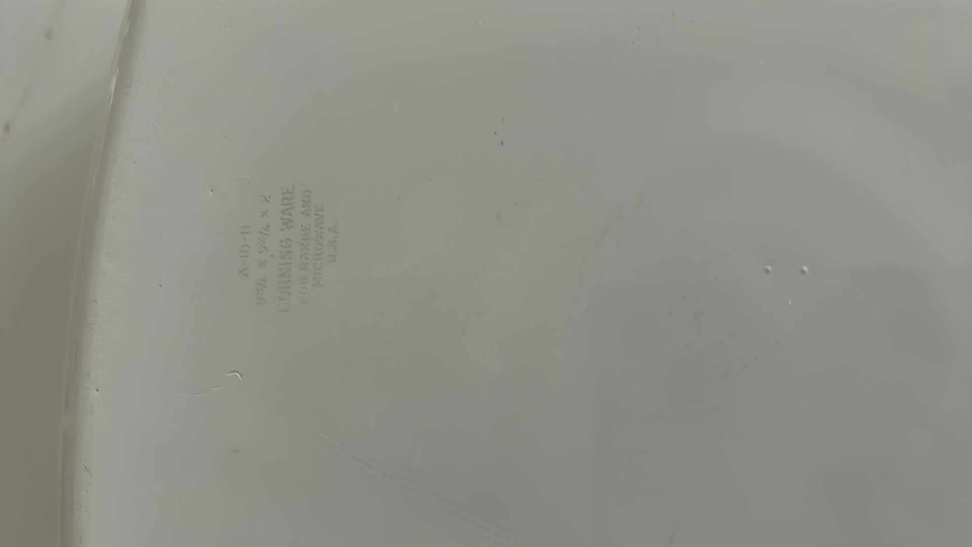 Photo 1 of VINTAGE CORNINGWARE 10" CASSEROLE DISH " SPICE OF LIFE" SPECIFICALLY LE ROMARIN W LID