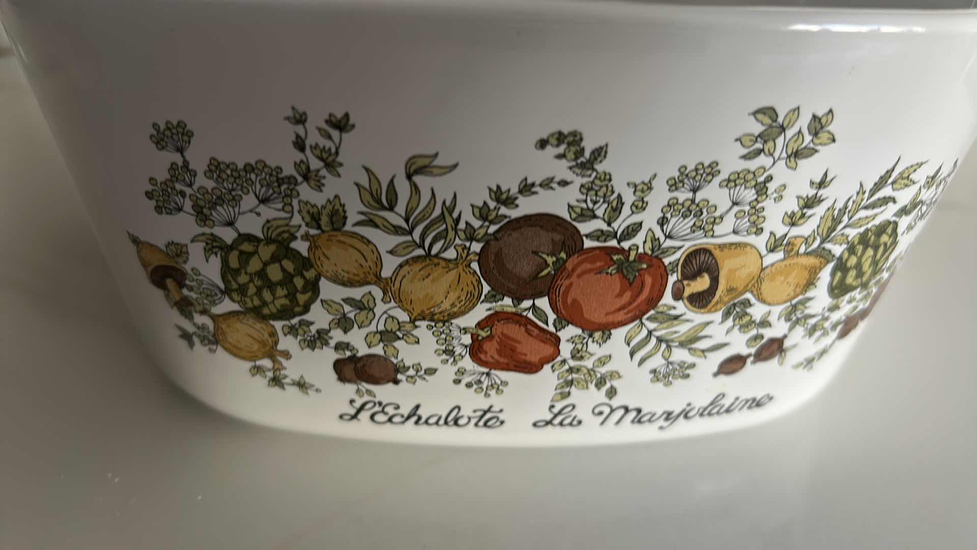 Photo 1 of VINTAGE CORNINGWARE 3 QT CASSEROLE DISH "SPICE OF LIFE" SPECIFICALLY LECHALOTE LA MARJOLAIN