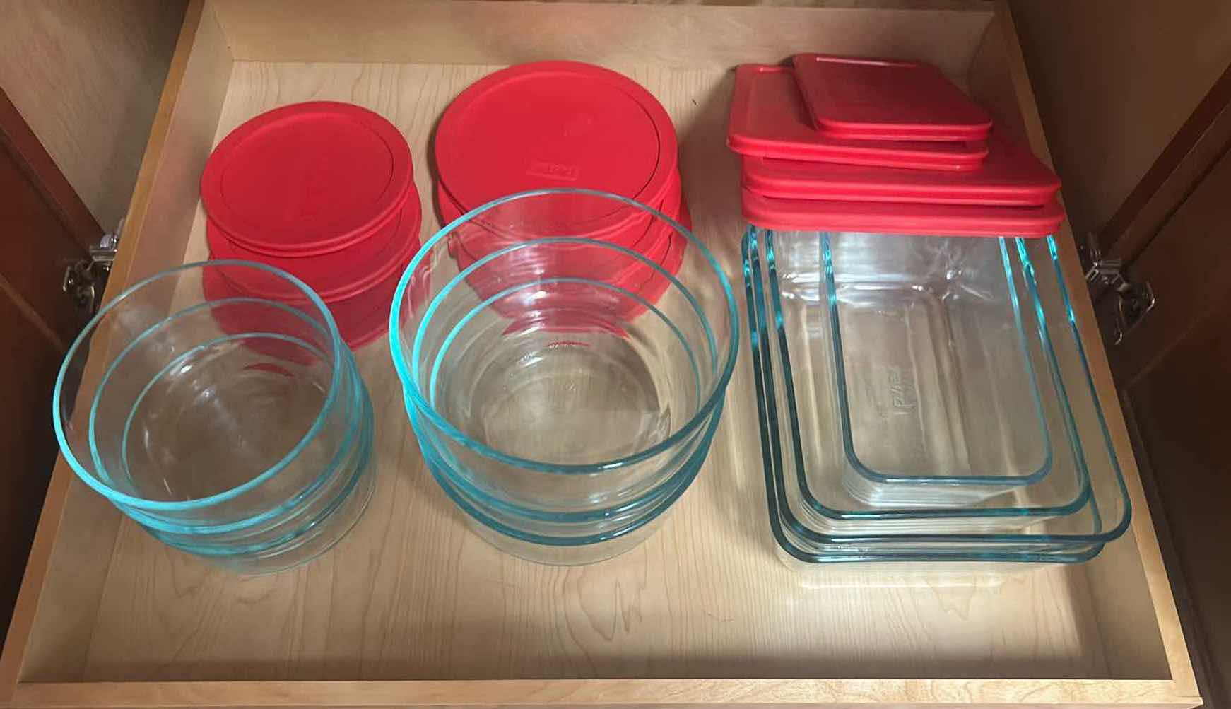 Photo 1 of 10- PYREX SIMPLY STORE STORAGE COMTAINERS