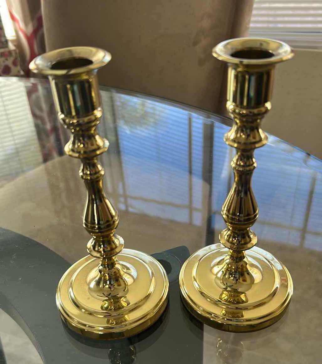 Photo 1 of CERAMIC PEPPER GRINDER FROM REUGE SWISS MUSIC BIX & 2 CANDLE  STICKS