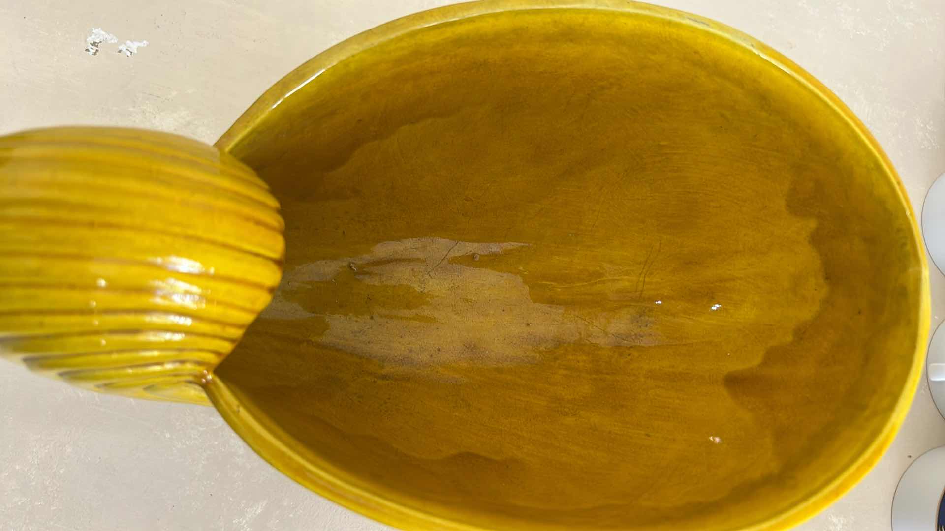 Photo 1 of LARGE ANTIQUE YELLOW SHELL JARDINIERE 11"