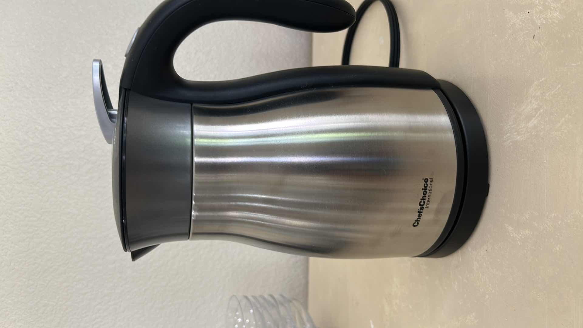 Photo 1 of CHEFS CHOICE KNIFE SHARPENER, THERMAL COFFE CARAFE