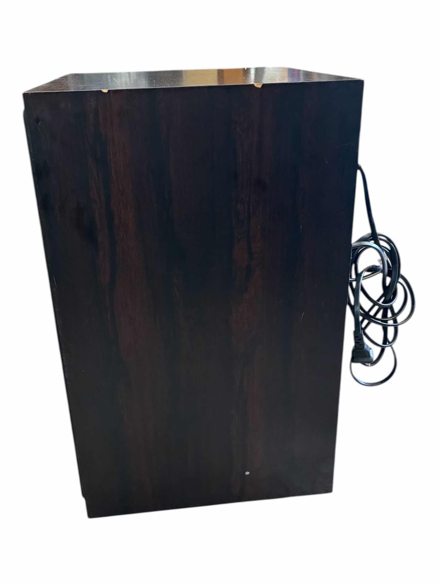 Photo 1 of ROLAND MONITOR SPEAKER MA-100