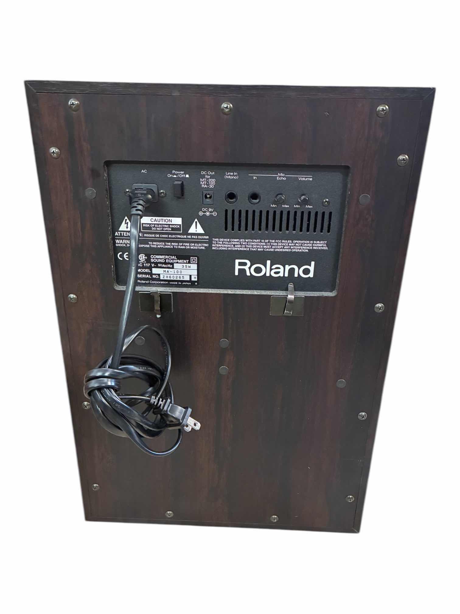 Photo 1 of ROLAND MONITOR SPEAKER MA-100