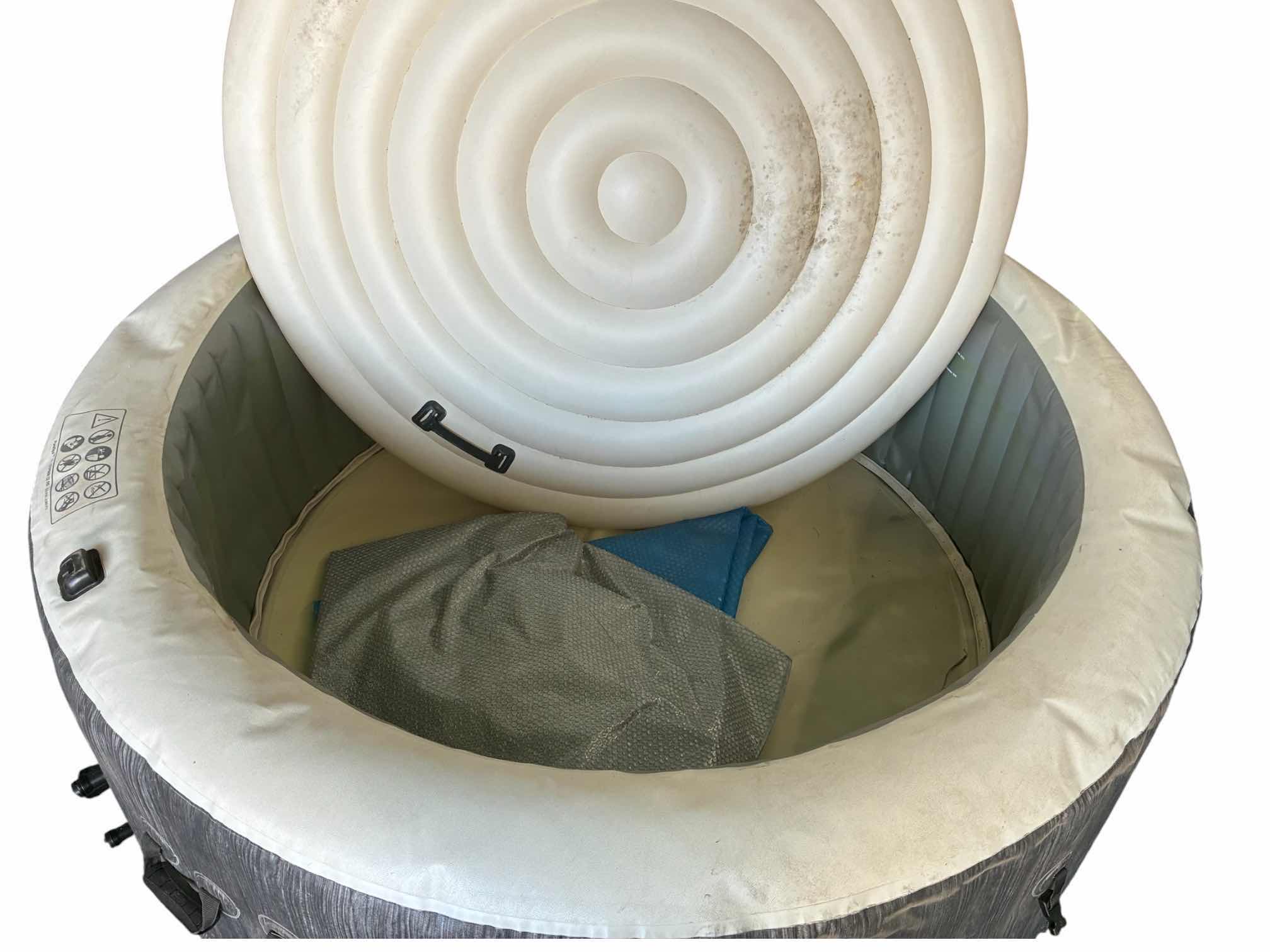 Photo 1 of INTEX PURE SPA INFLATABLE SPA HOTTUB W PUMP 85” X 28”