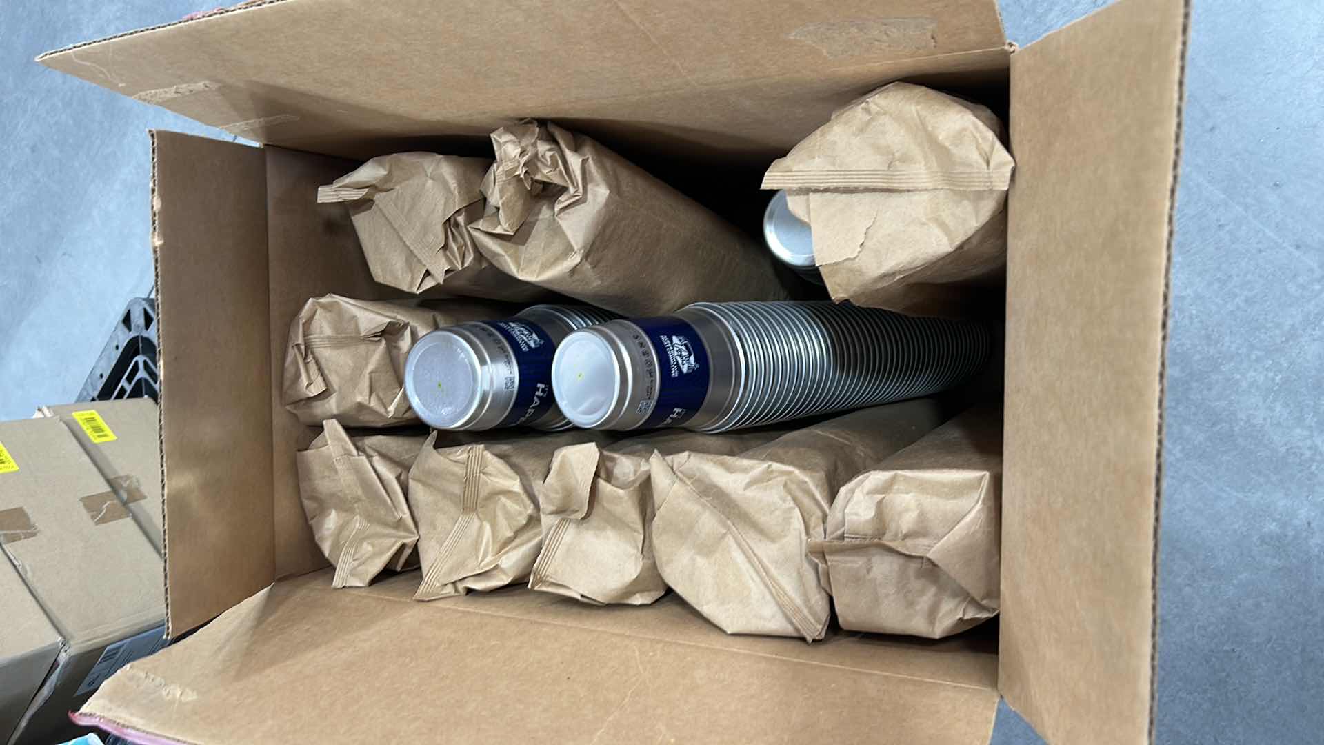 Photo 1 of 1 CASE BALL ALUMINUM CUPS 600 COUNT