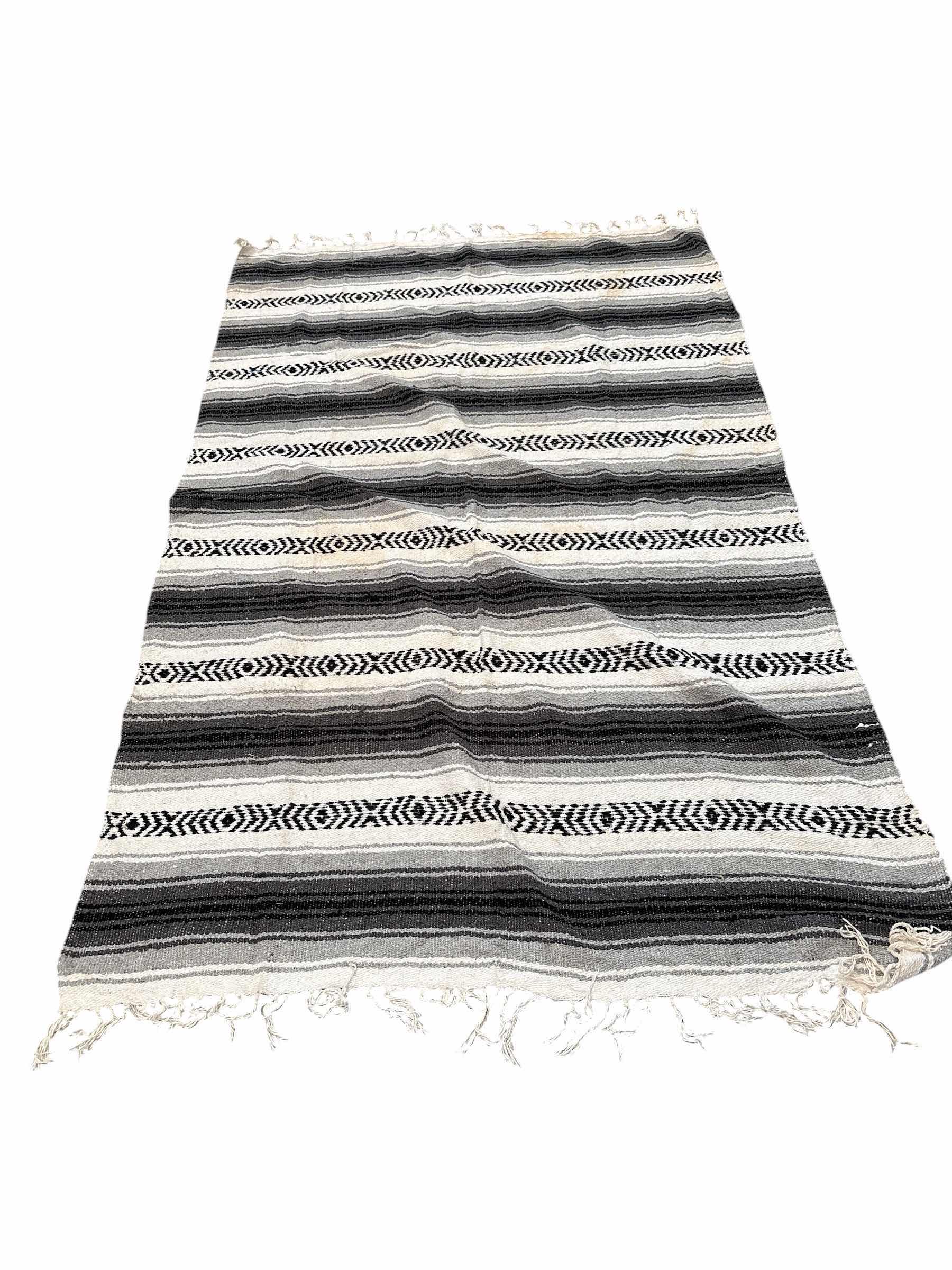 Photo 1 of (11)PCS MEXICAN BLANKETS GRAY 78”X48”