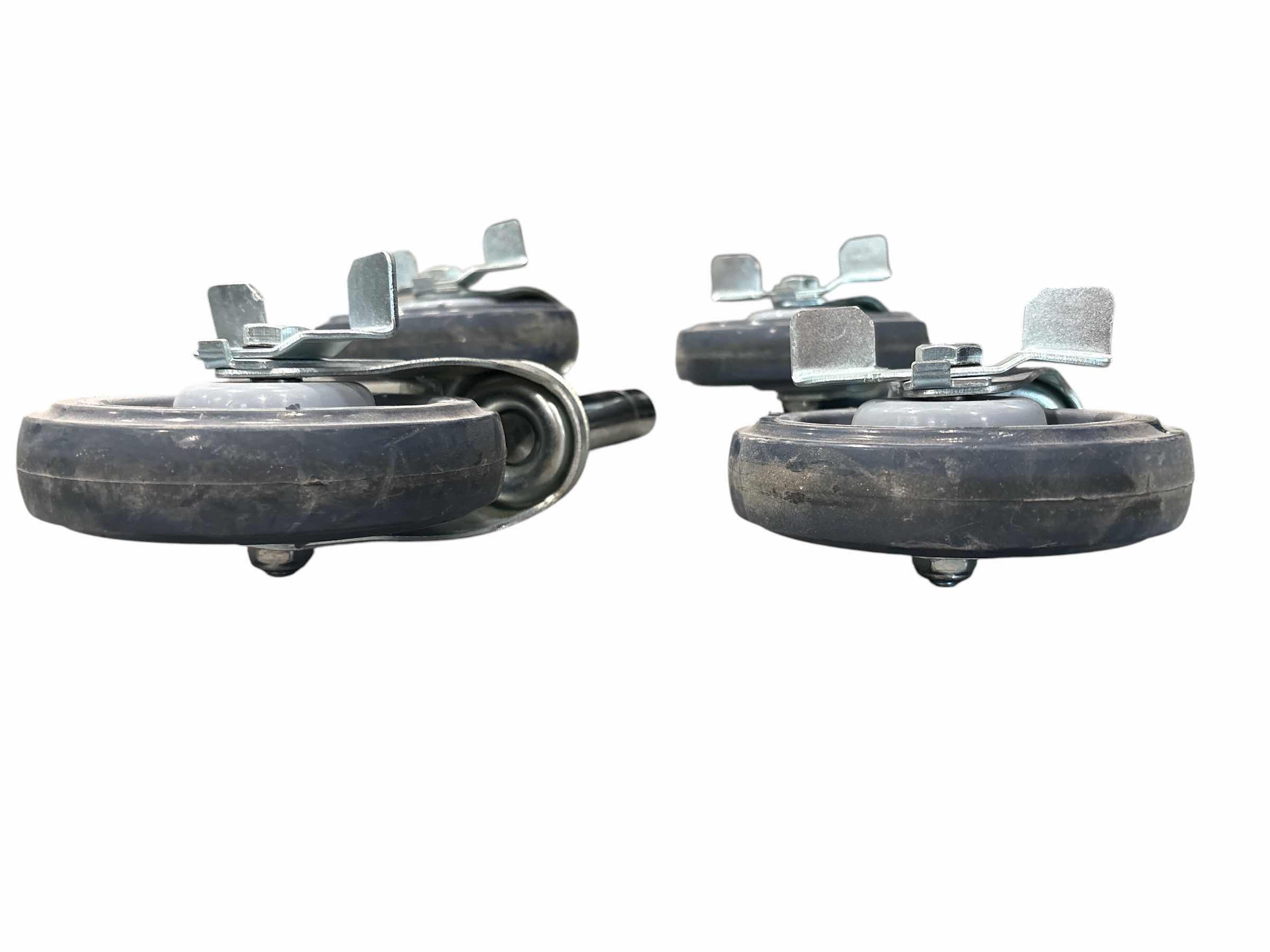 Photo 1 of (4)PCS CASTOR SWIVEL RUBBER WHEELS 5” RETAIL $130
