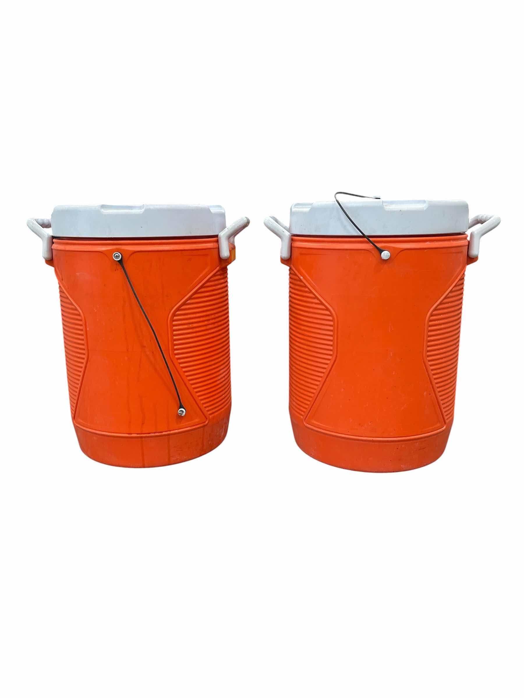 Photo 1 of (2)PCS RUBBERMAID 5 GALLON INSULATED BEVERAGE COOLER RETAIL $80