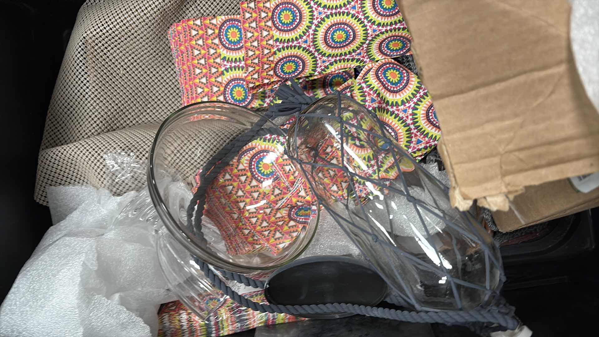 Photo 1 of CONTAINER OF TABLE DECOR