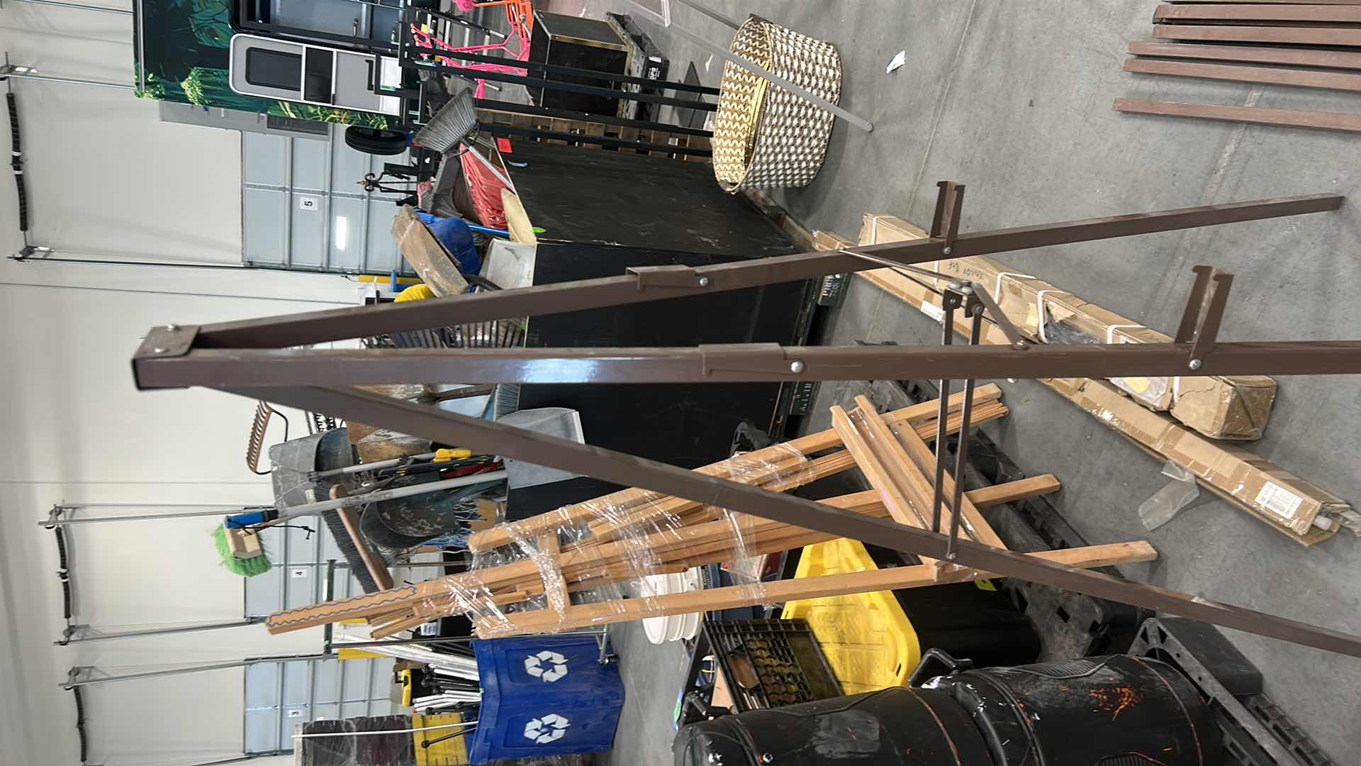 Photo 1 of 4 METAL ART STANDS / EASELS APPROX 6’