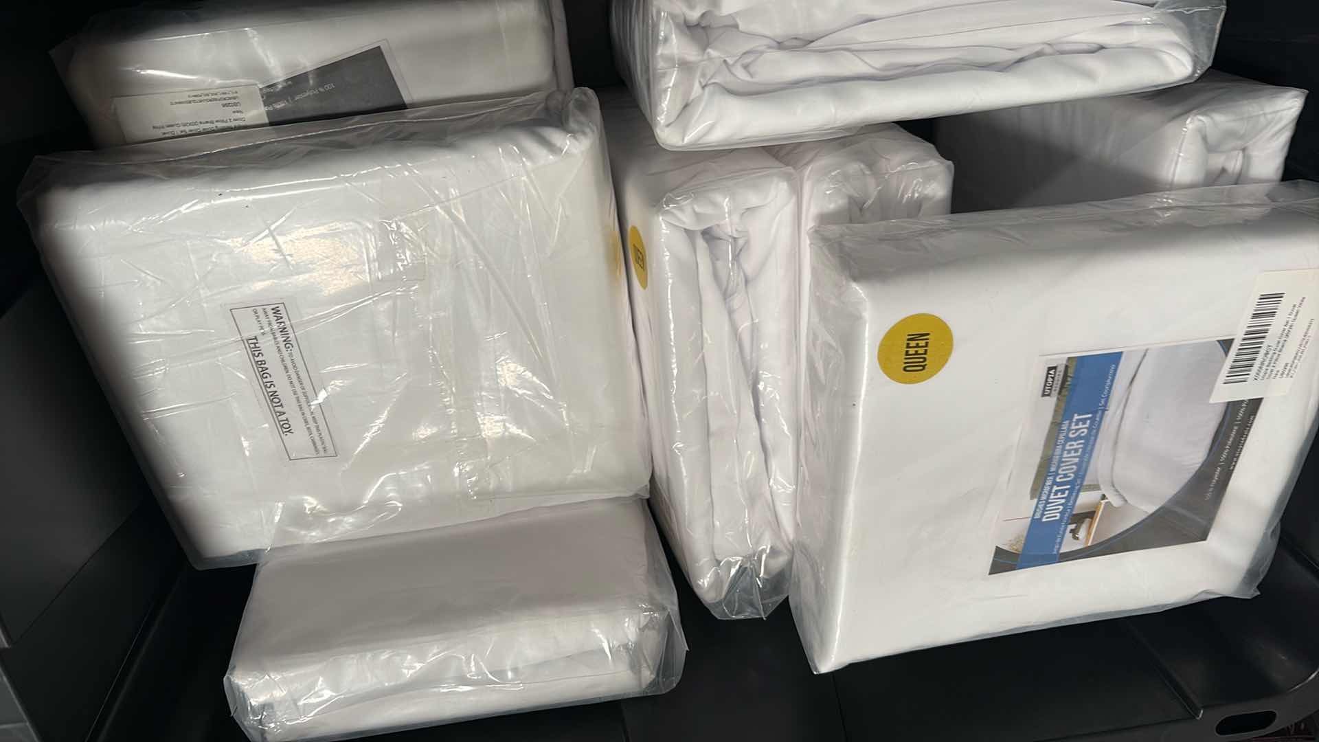 Photo 1 of NEW CONTAINER OF DUVET COVER MICROFIBER SET QUEEN SIZE