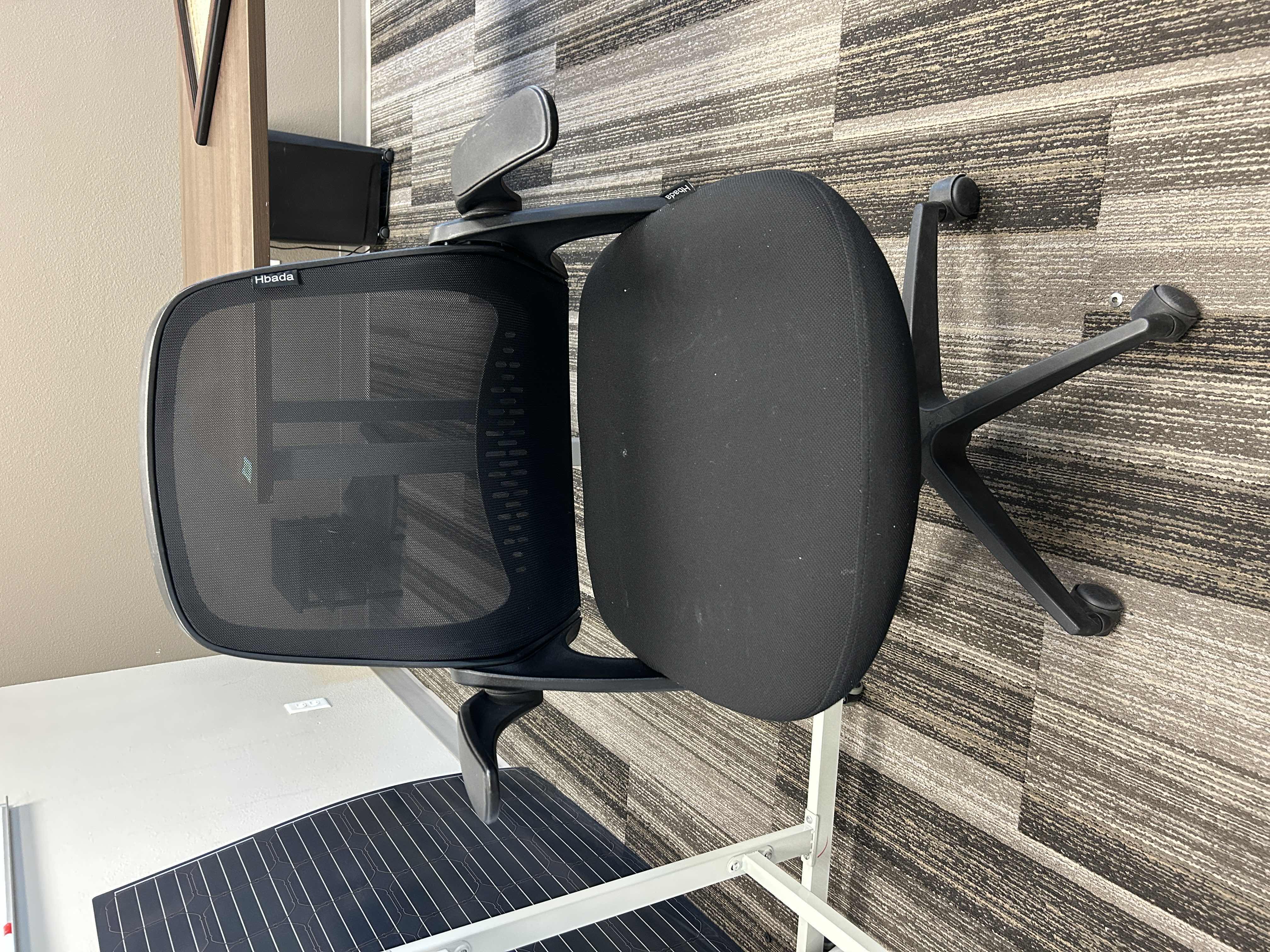 Photo 1 of HBADA BLACK OFFICE/DESK CHAIR