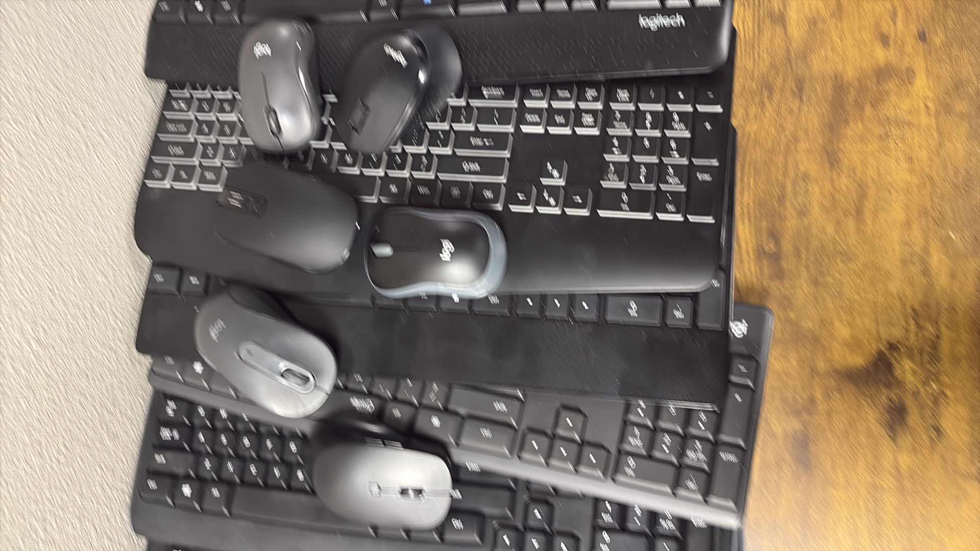 Photo 1 of USB KEYBOARDS AND MOUSES MISSING USB PLUG