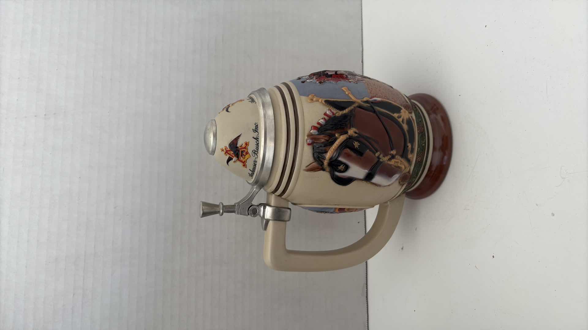 View 4 of 2001 ANHEUSER BUSCH COLLECTORS CLUB STEIN “LIVING THE LEGACY” COA