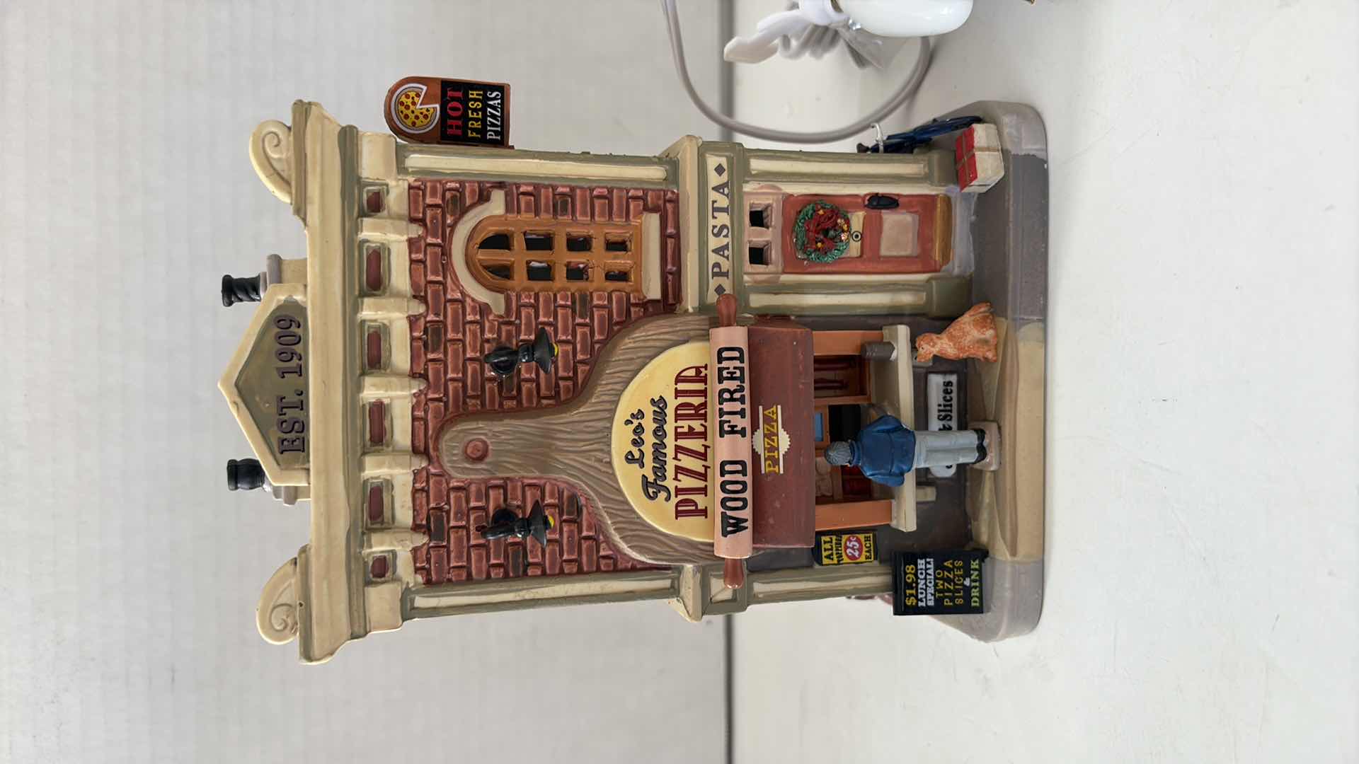 Photo 1 of LEMAX PORCELAIN LIGHTED BUILDING LEOS FAMOUS PIZZERIA