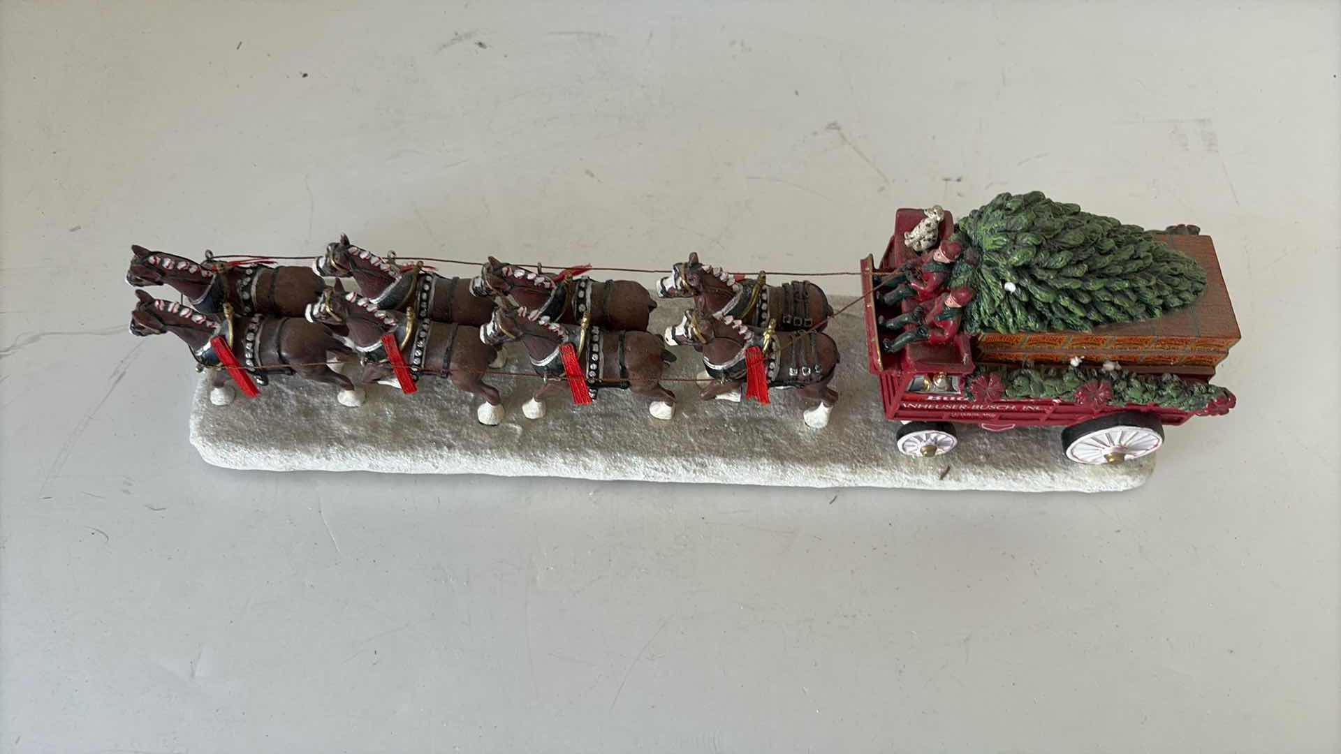 Photo 1 of HAWTHORNE VILLAGE ANHEUSER BUSCH BUDWEISER HOLIDAY CLYDESDALES MASTERPIECE SCULPTURE 13”L