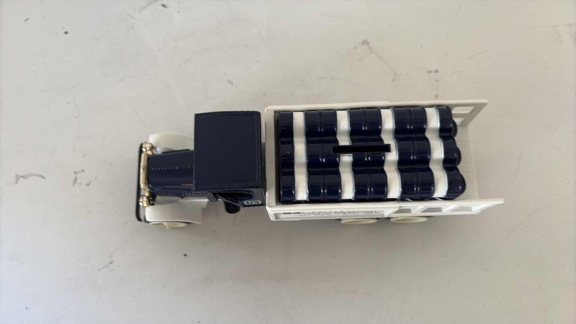 Photo 1 of ERTL “1925 KENWORTH STAKE TRUCK” DIE CAST METAL LOCKING BANK