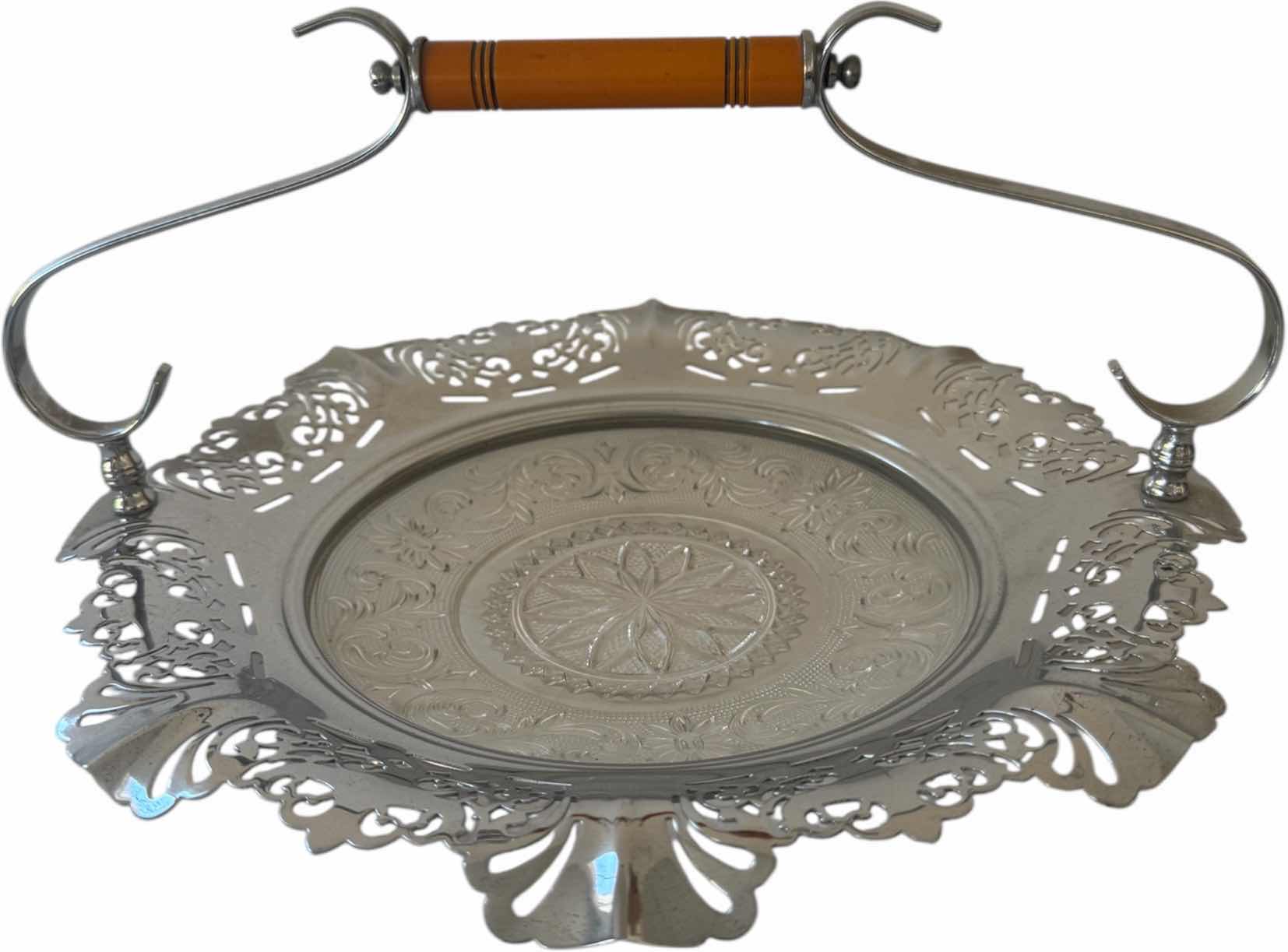 Photo 1 of VINTAGE KROME KRAFT SUGAR BOWL AND CREAMER SET SILVER TONE TRAY SIZE D12” X H6”