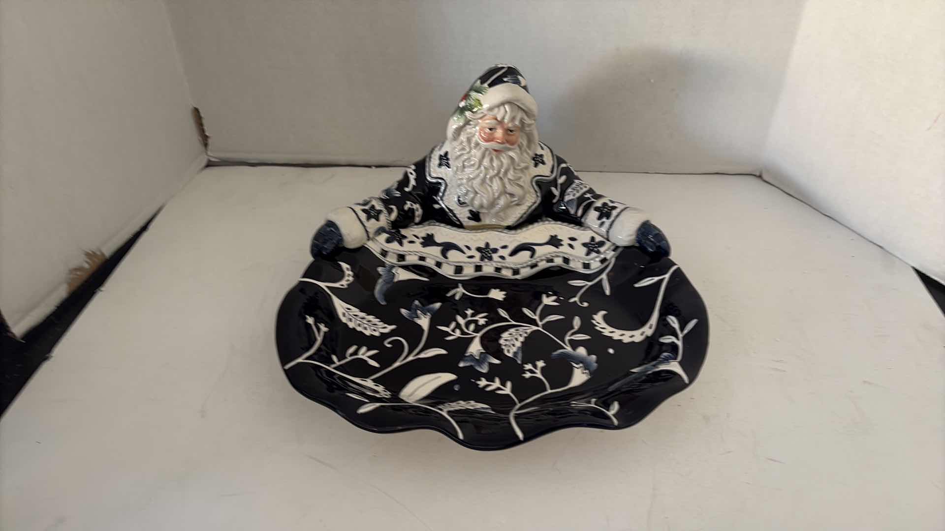 Photo 1 of FITZ AND FLOYD BRISTOL SANTA SERVER