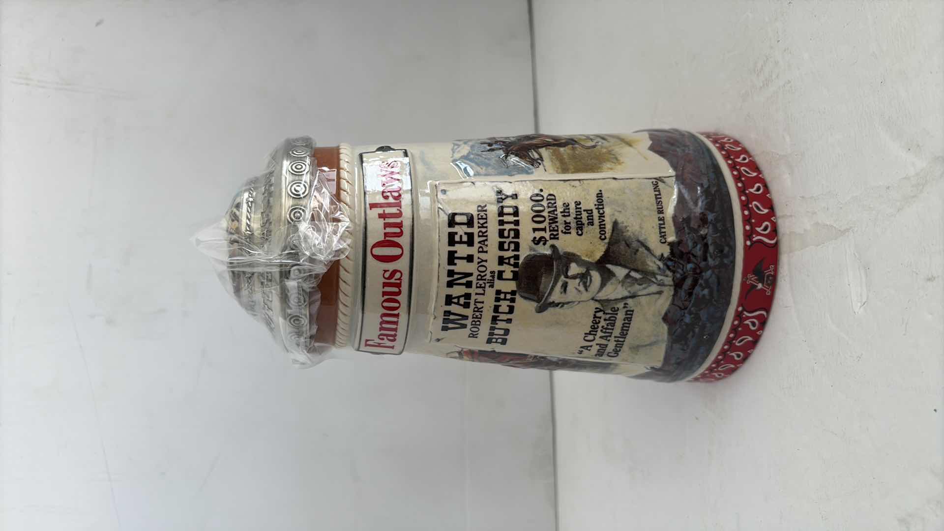 Photo 1 of FAMOUS OUTLAW SERIES “BUTCH CASSIDY AND THE HOLE IN THE WALL GANG” STEIN