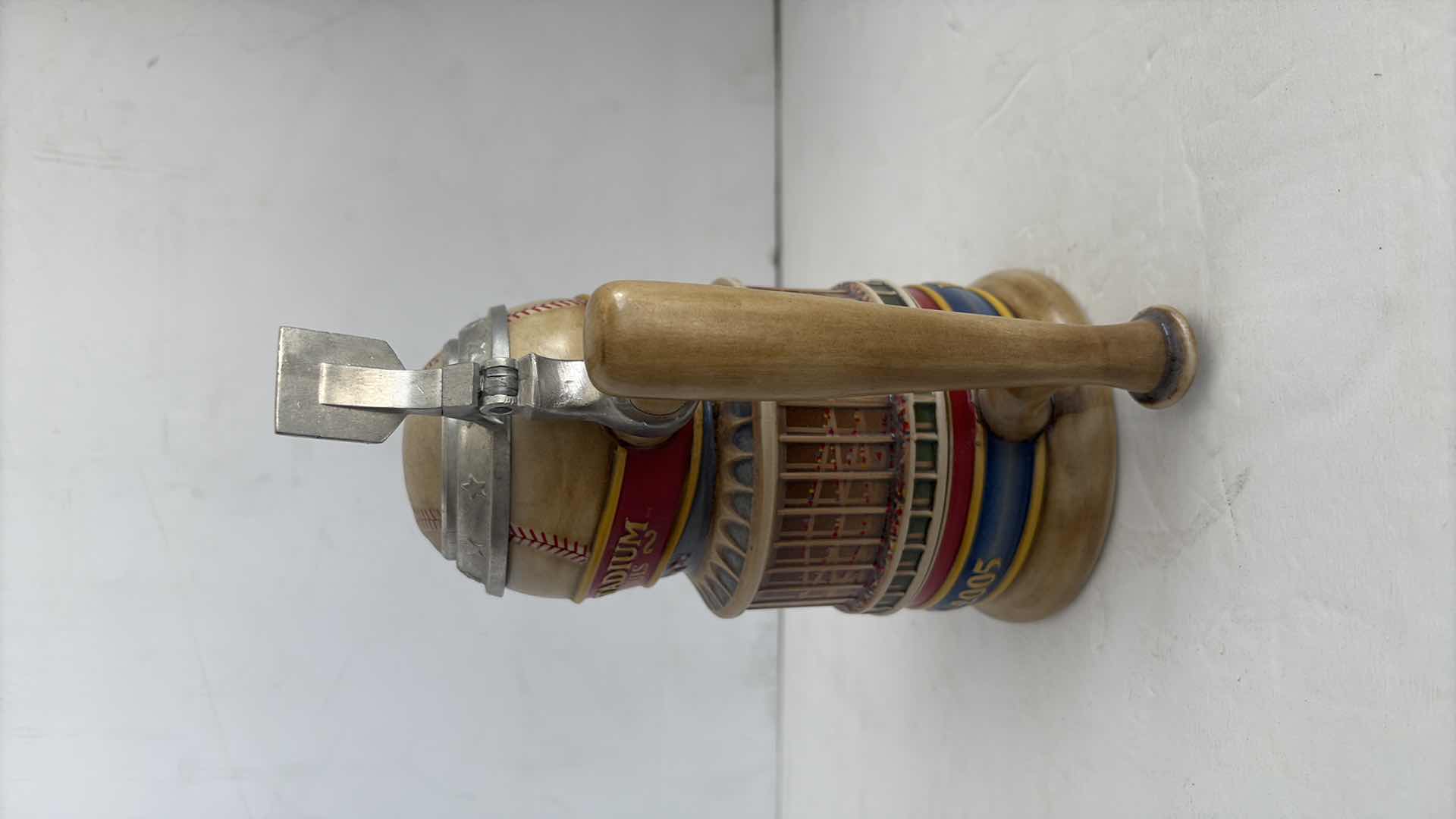 Photo 1 of BUSCH STADIUM 1976-2005 COMMEMORATIVE STEIN