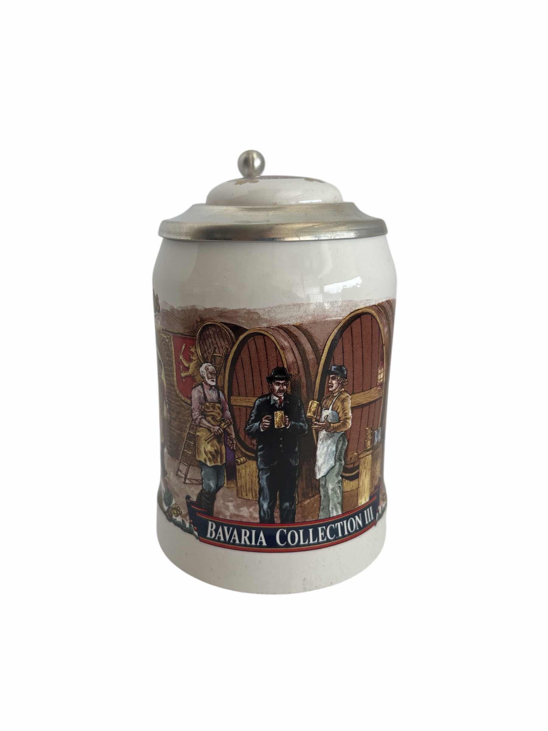Photo 1 of STROHS BAVARIA COLLECTION 3 STEIN
