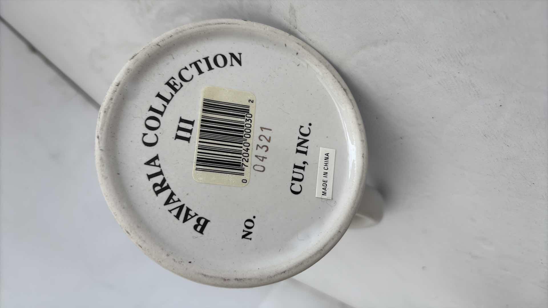 Photo 1 of STROHS BAVARIA COLLECTION 3 STEIN