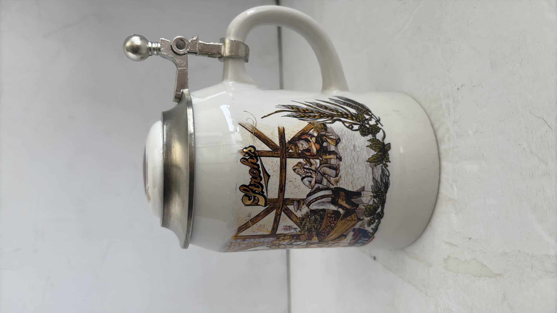 Photo 1 of STROHS BAVARIA COLLECTION 4 STEIN