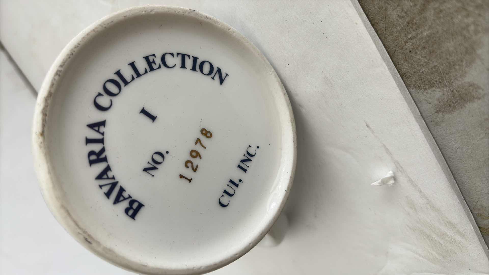 Photo 1 of STROHS BAVARIA COLLECTION 1 STEIN