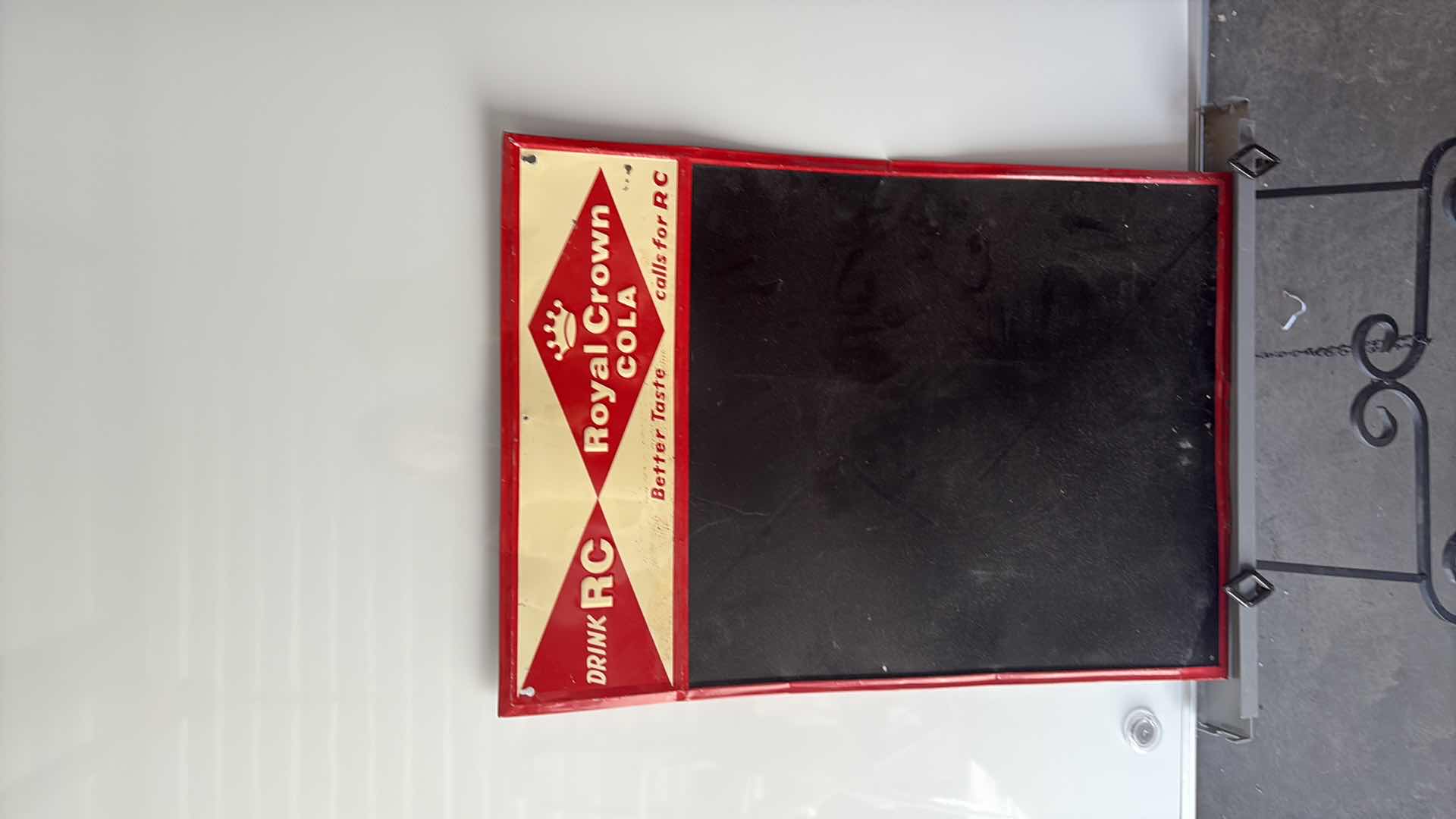 Photo 1 of 1940 METAL VINTAGE RC COLA SIGN 28" X 20"