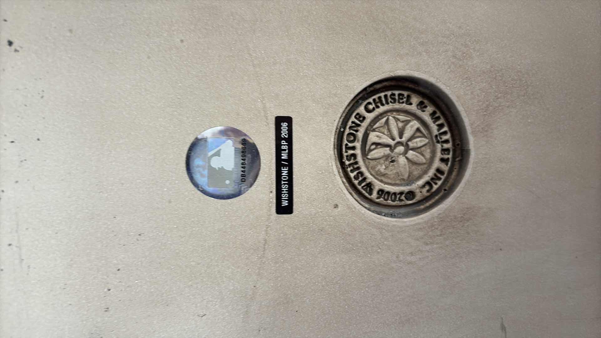 Photo 1 of MALLET INC. WISHSTONE CHISELED STONE ST.LOUIS CARDINALS PLAQUE