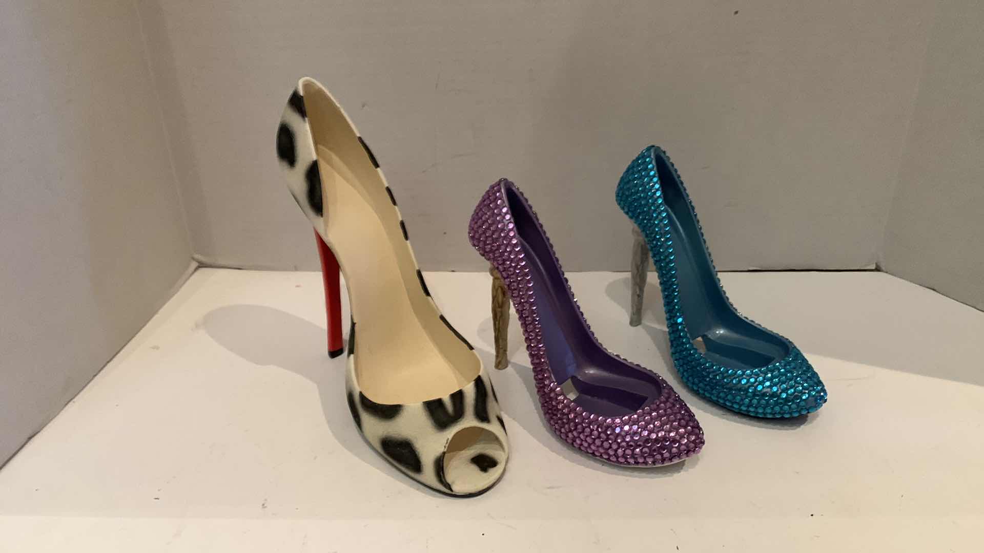 Photo 1 of 3 WOMENS PUMPS
