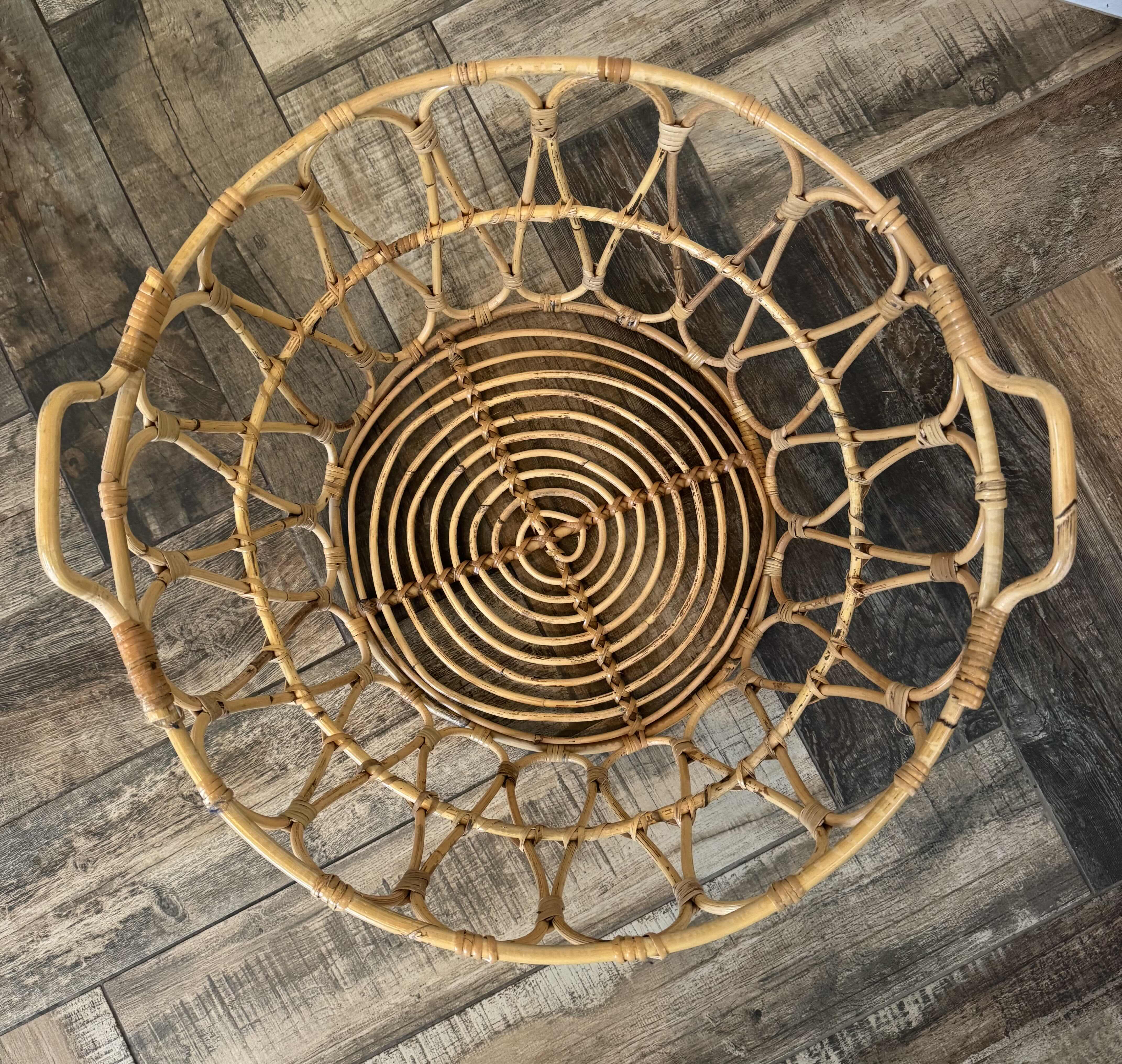 Photo 1 of RED & PINK TULIP WREATH, RATTAN BASKET