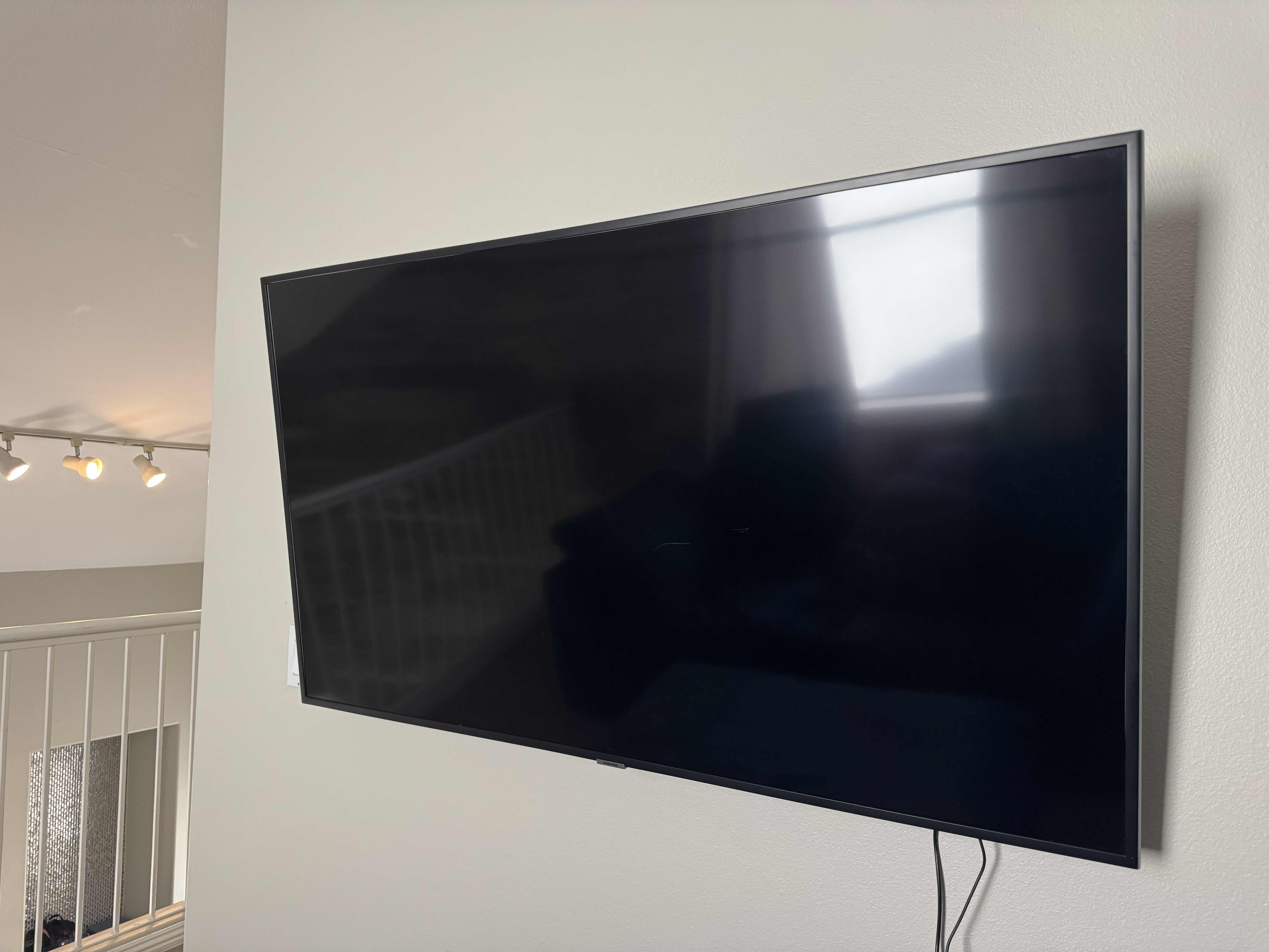 Photo 1 of 48" SAMSUNG TV W WALL MOUNT (NO REMOTE)