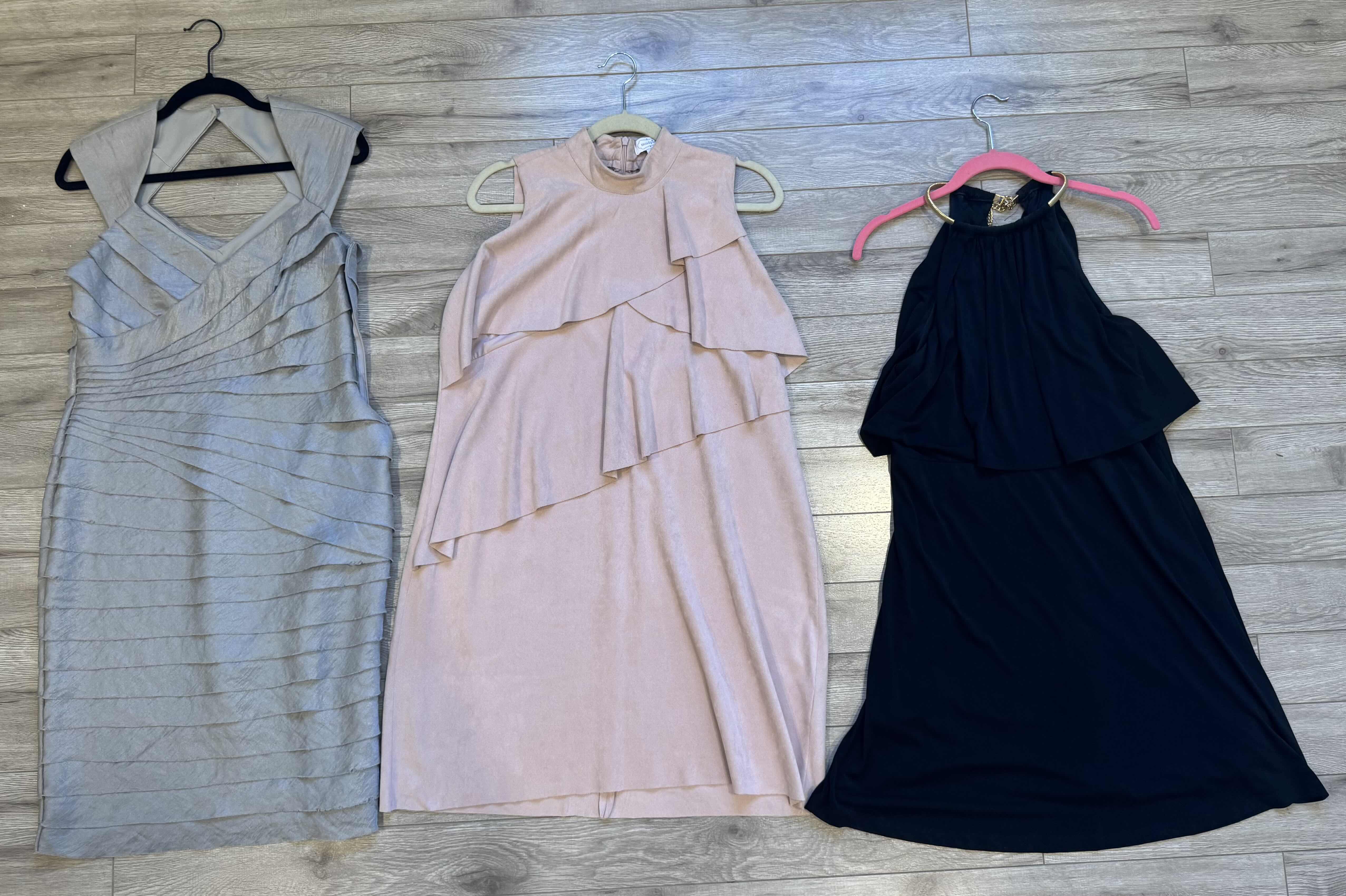 Photo 1 of 4-WOMEN'S DRESSES & ROMPER (SIZE L)