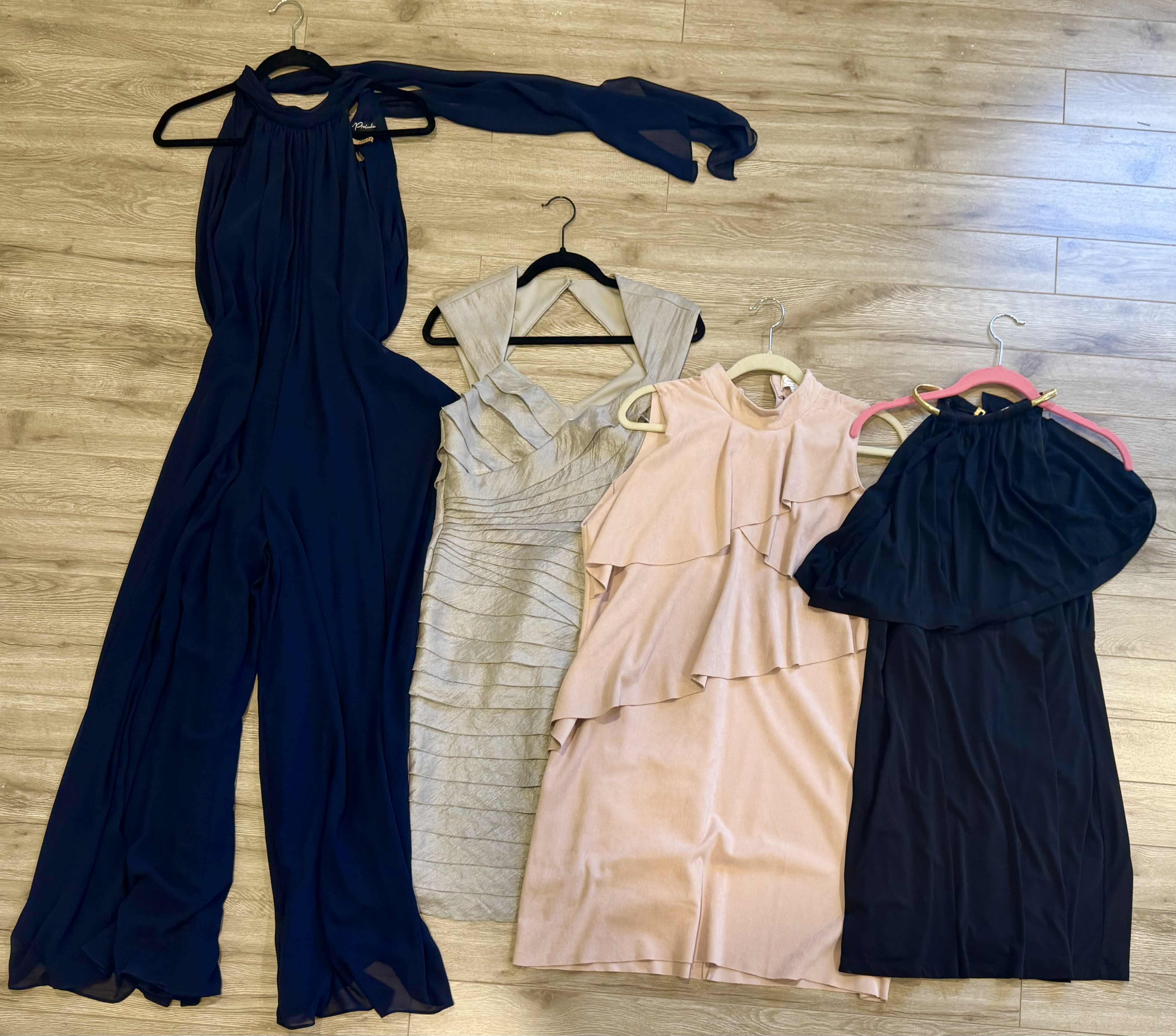 Photo 1 of 4-WOMEN'S DRESSES & ROMPER (SIZE L)