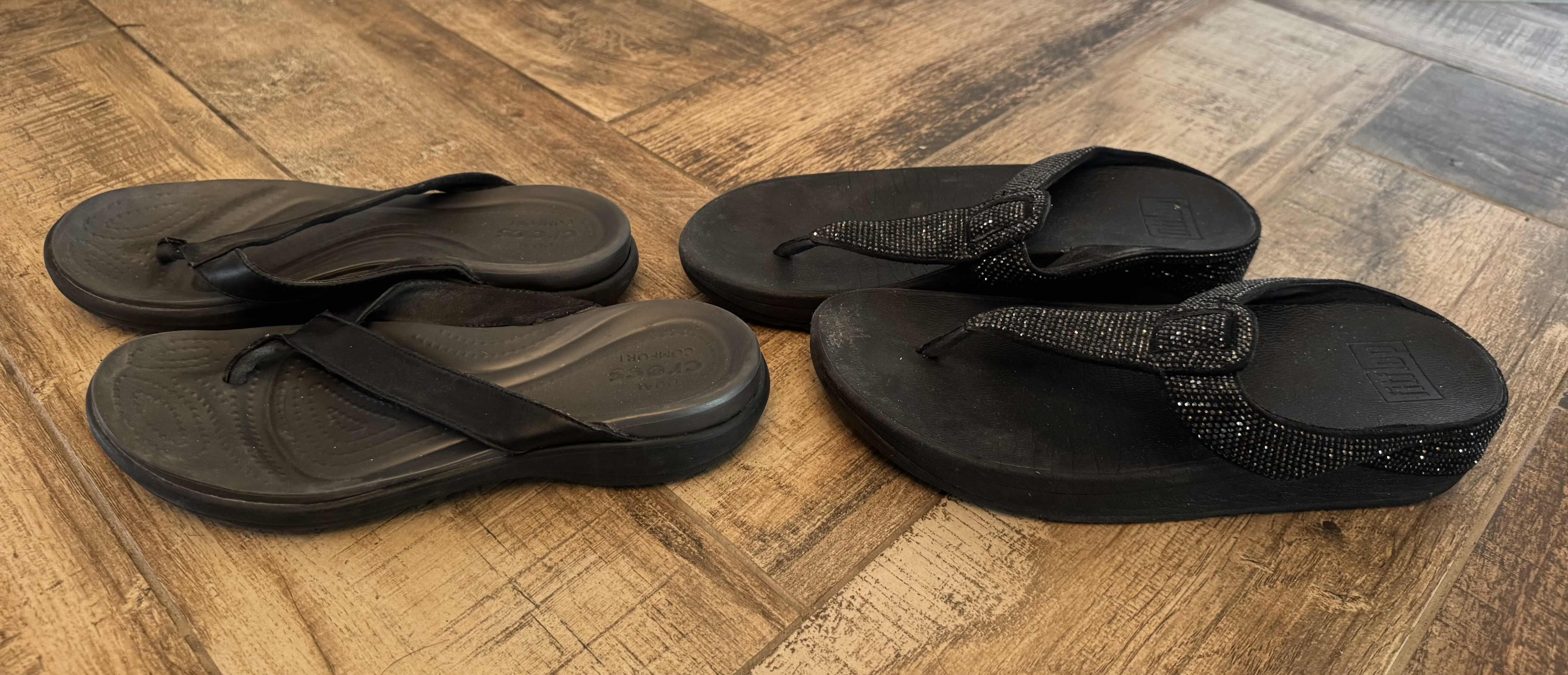 Photo 1 of 5 PAIRS-WOMEN'S SANDALS & FLIP FLOPS (SIZE 9) 