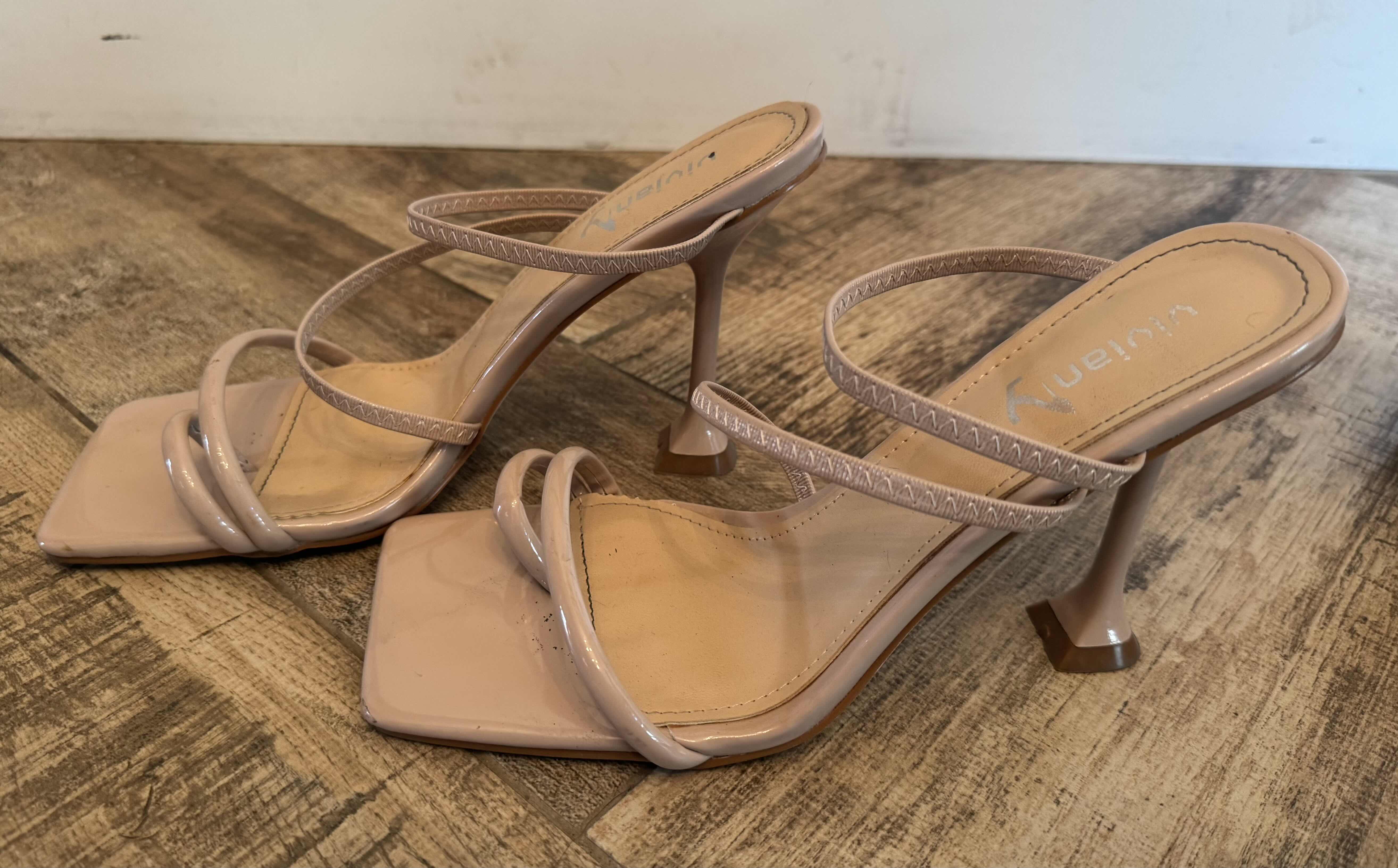 Photo 1 of 3 PAIRS-WOMEN'S DRESS SHOES (SIZE 9)