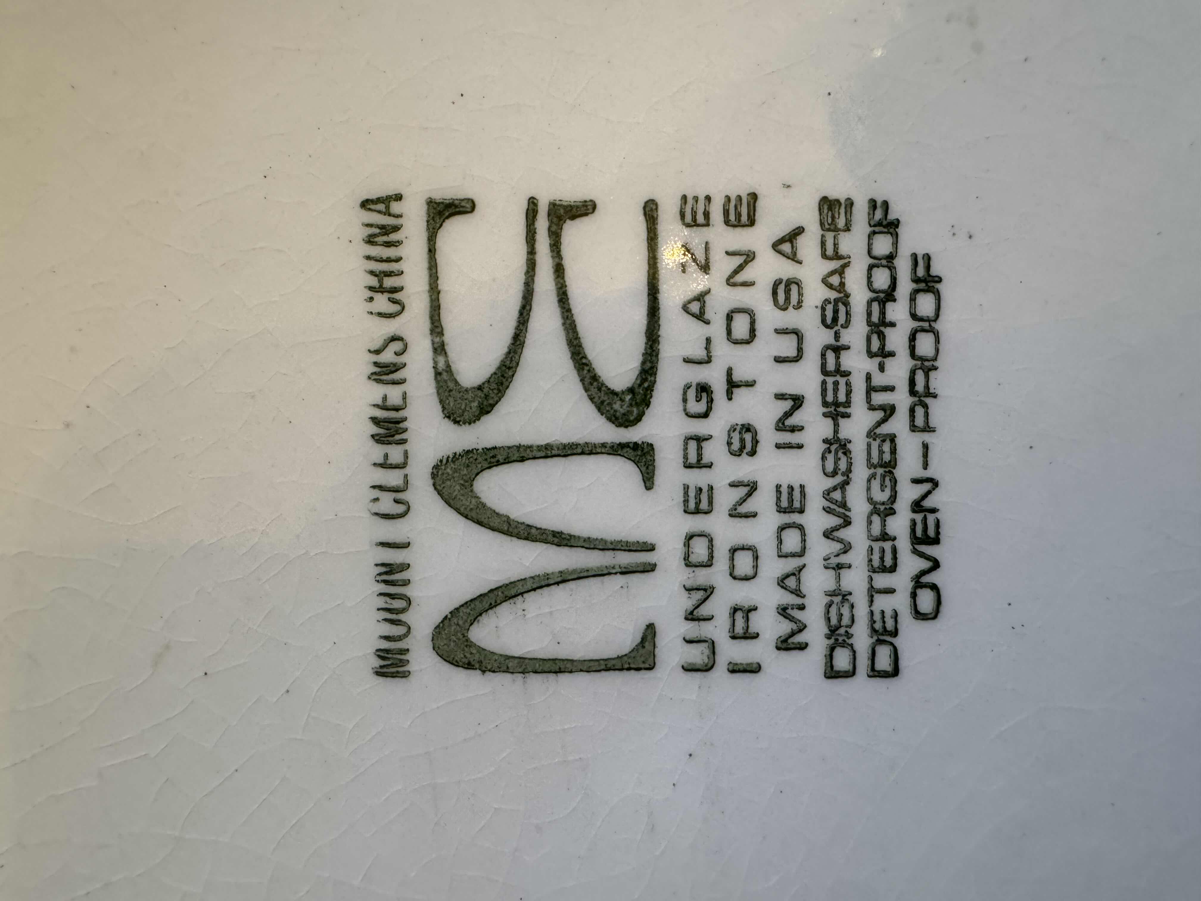 Photo 3 of 24 PCS-MOUNT CLEMENS CHINA UNDERGLAZE WHITE W BLUE IRONSTONE SMALL PLATES & BOWLS 

