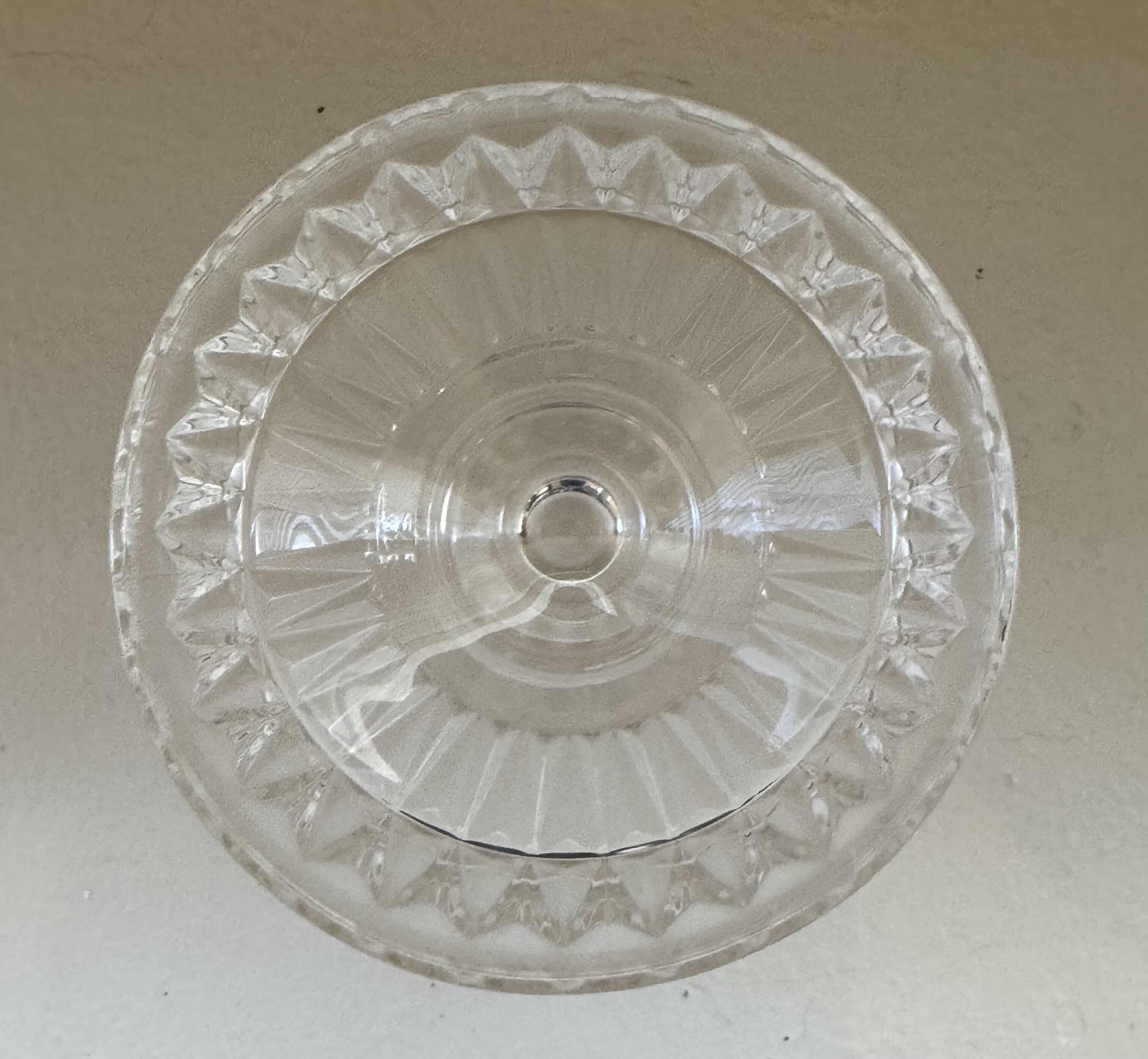 Photo 1 of WOOD SERVING TRAY W 7 STEMWARE GLASSES

