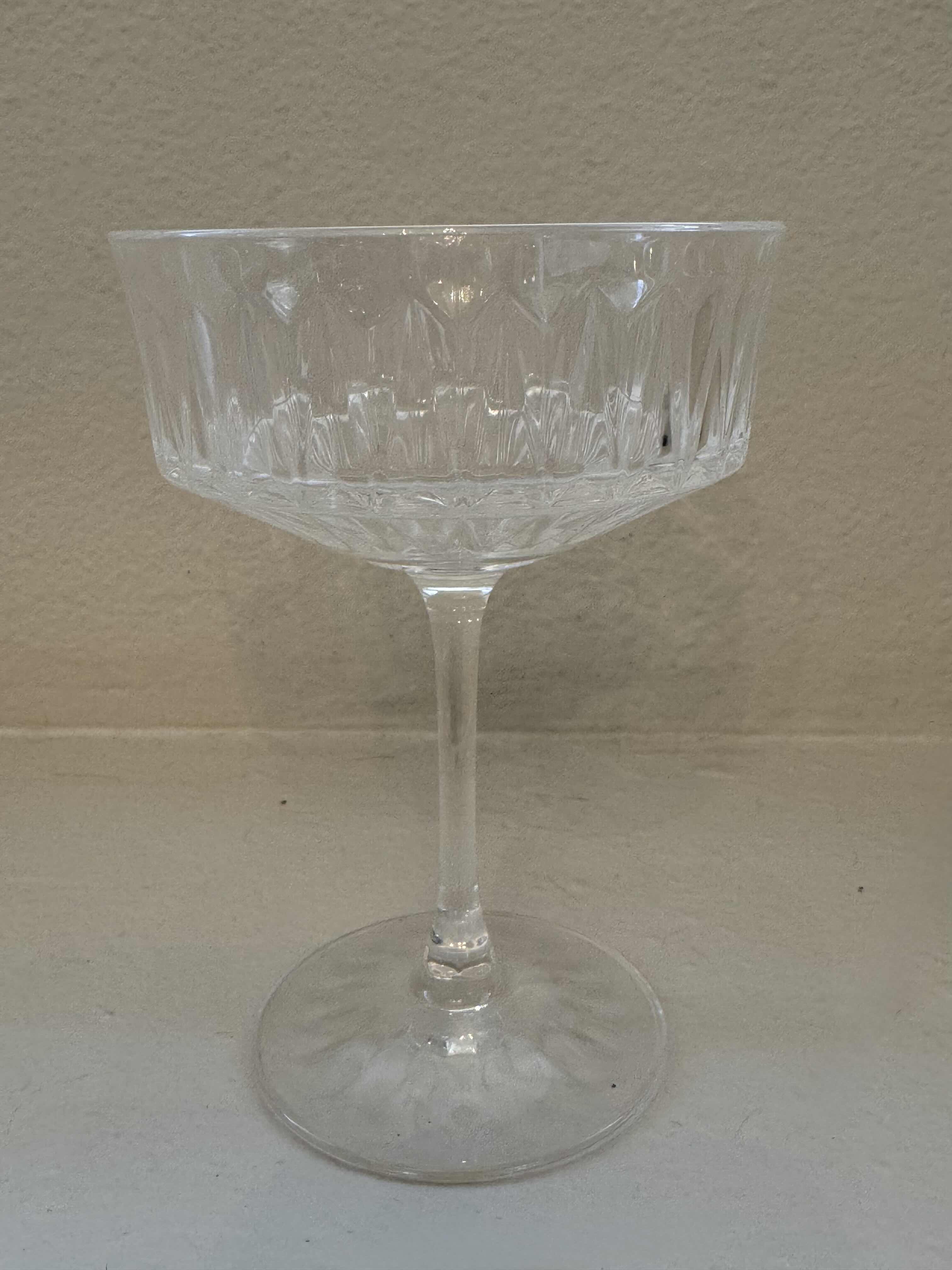 Photo 1 of WOOD SERVING TRAY W 7 STEMWARE GLASSES

