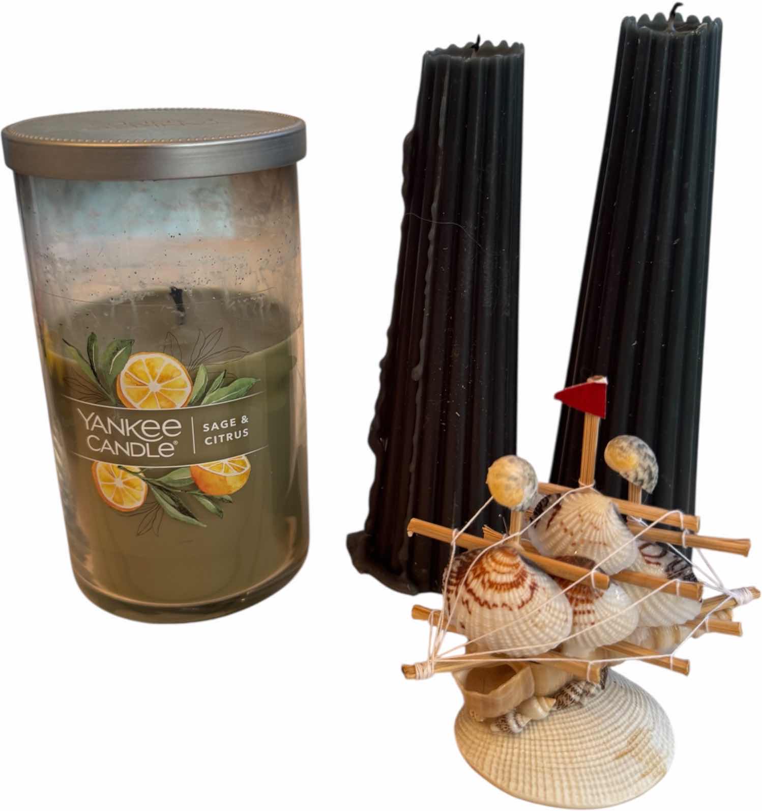 Photo 1 of BATHROOM & VANITY ACCESSORIES