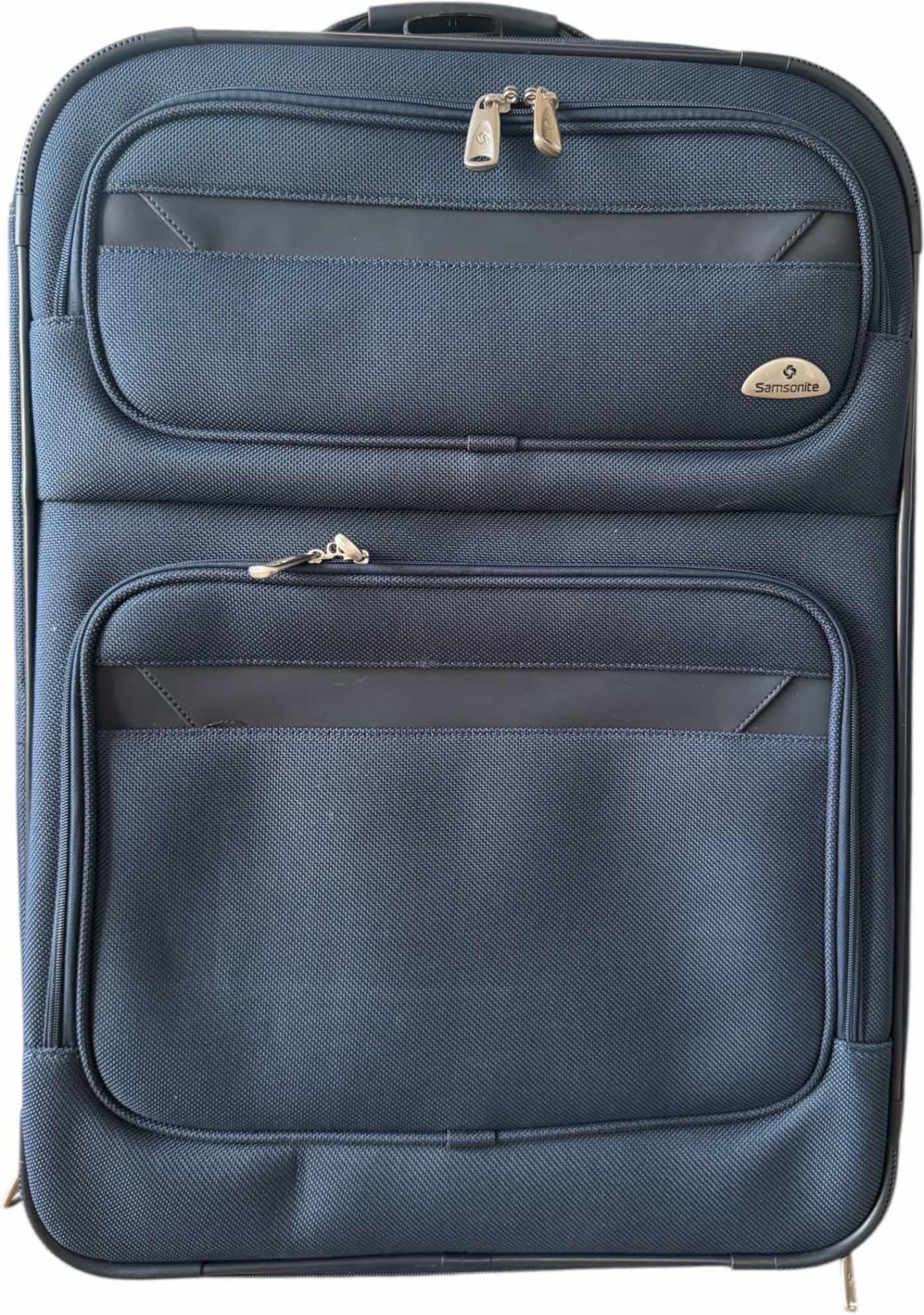 Photo 1 of 27" SAMSONITE NAVY BLUE SOFT SIDE SPINNER LUGGAGE 
