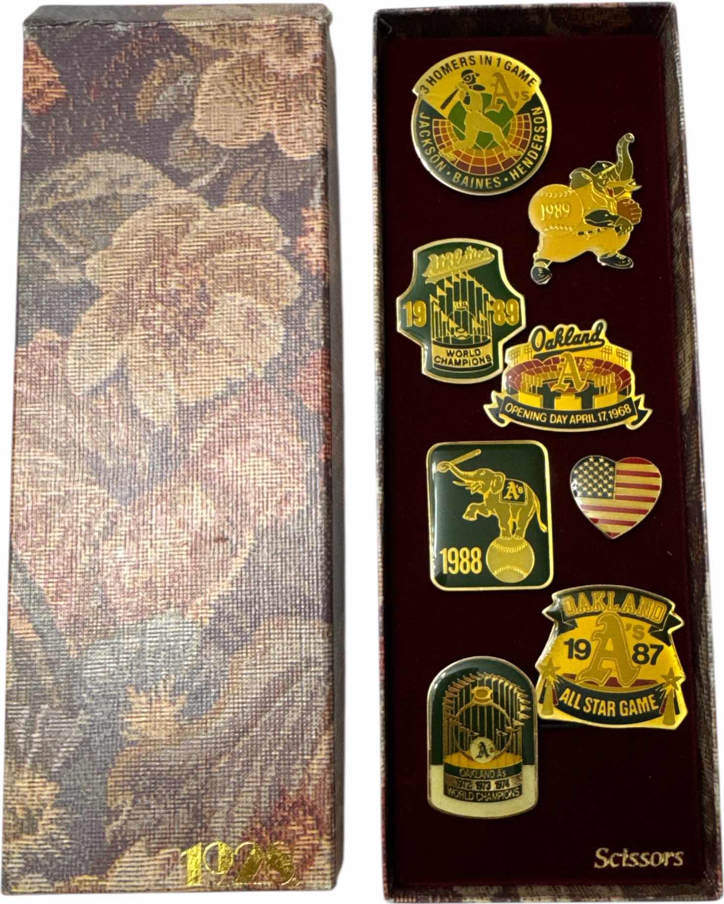 Photo 1 of 1989 OAKLAND ATHLETICS MLB PIN SET