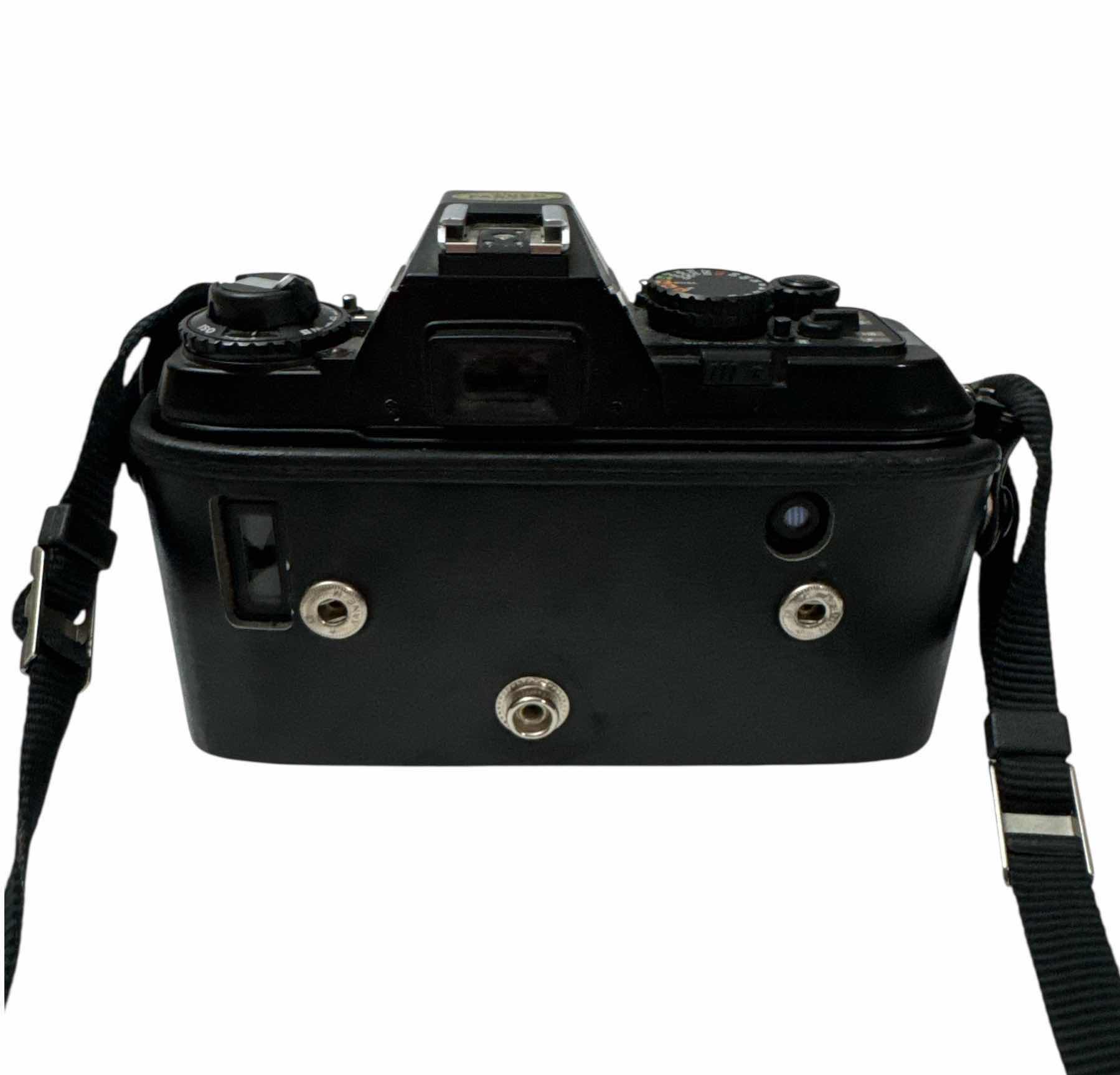 Photo 1 of NIKON N2020 FILM 35mm CAMERA W ACCESSORIES