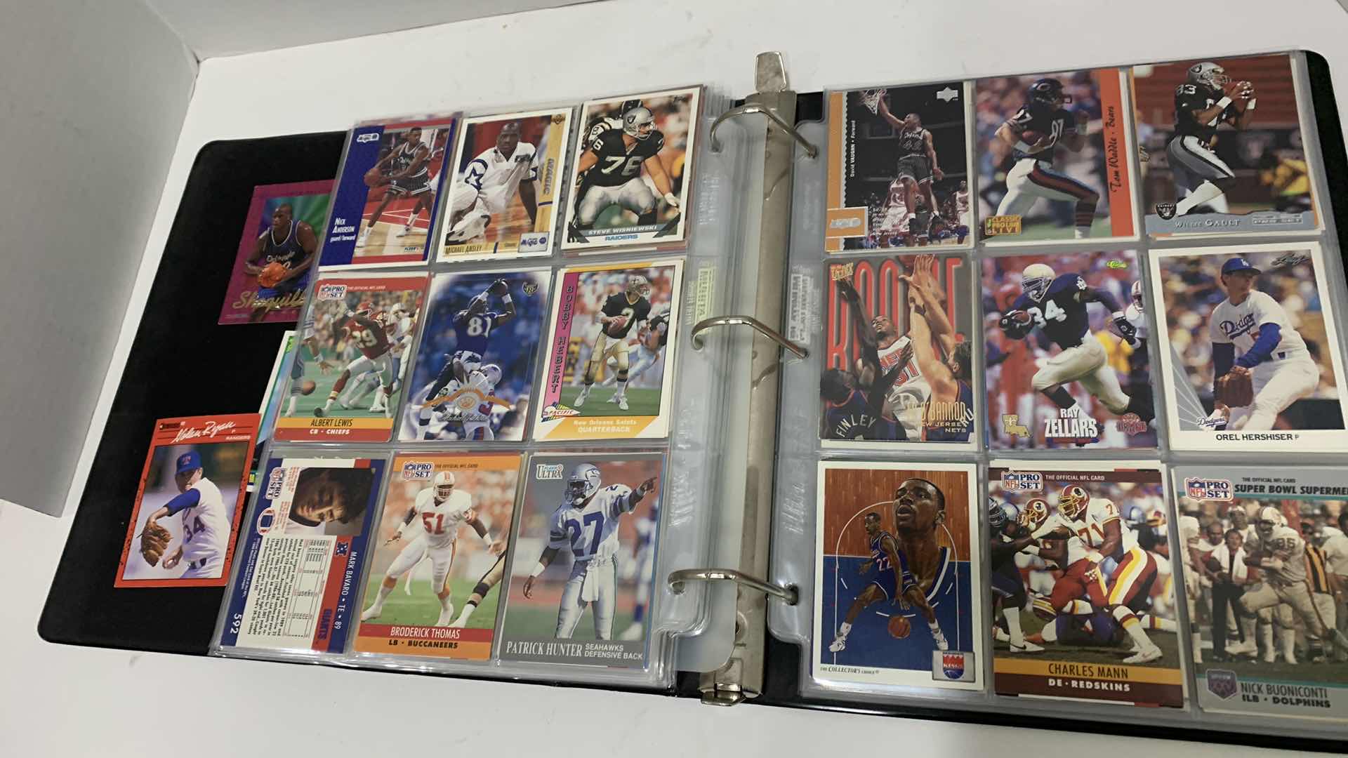 Photo 1 of ASSORTED SPORTSCARDS