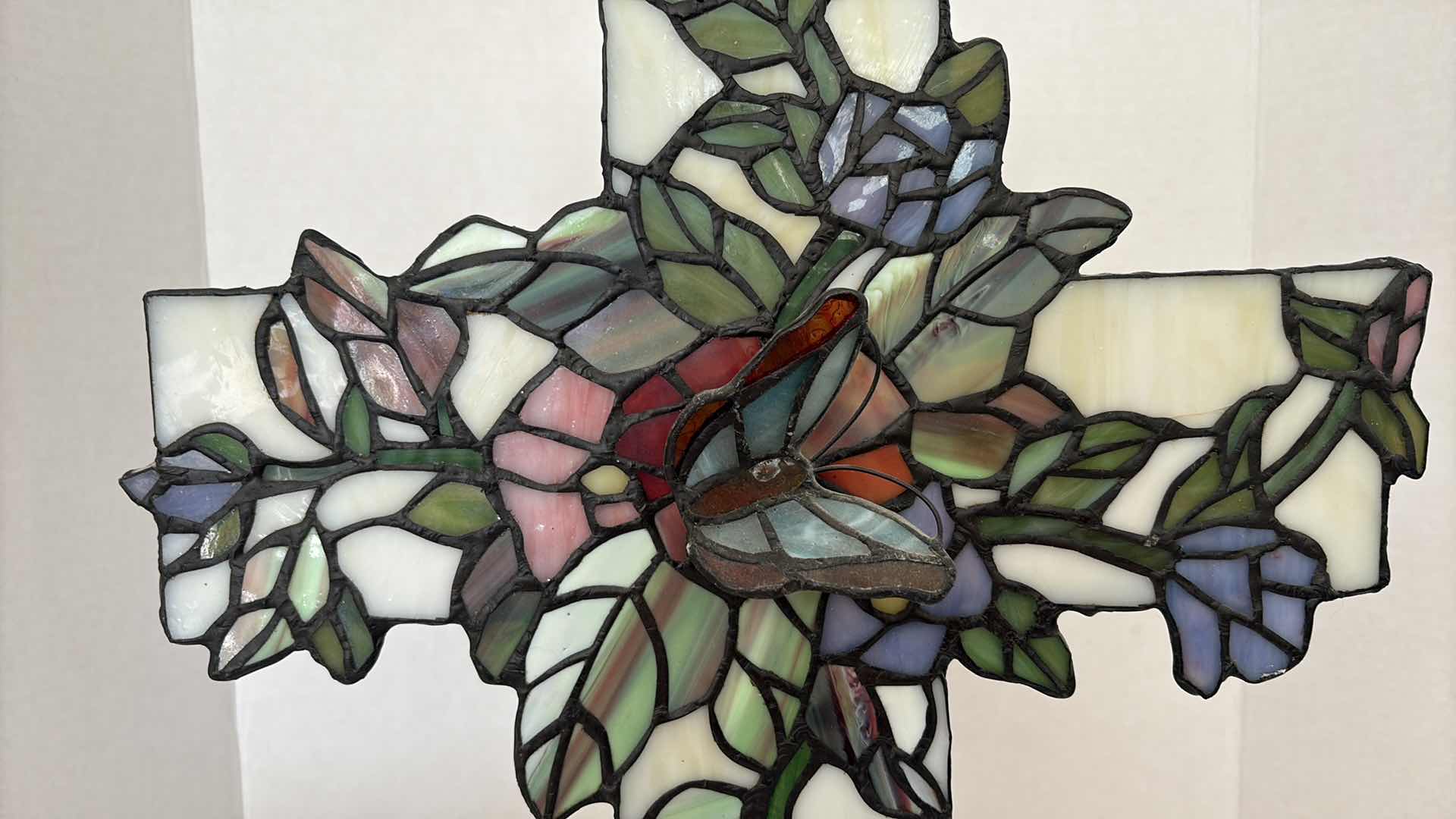 Photo 1 of CROSS RESIN LAMP H17.5”