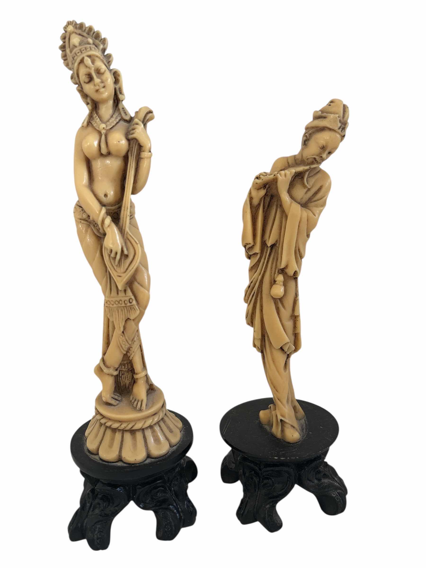 Photo 1 of (2)PCS ALABASTER FIGURINES H9.5”